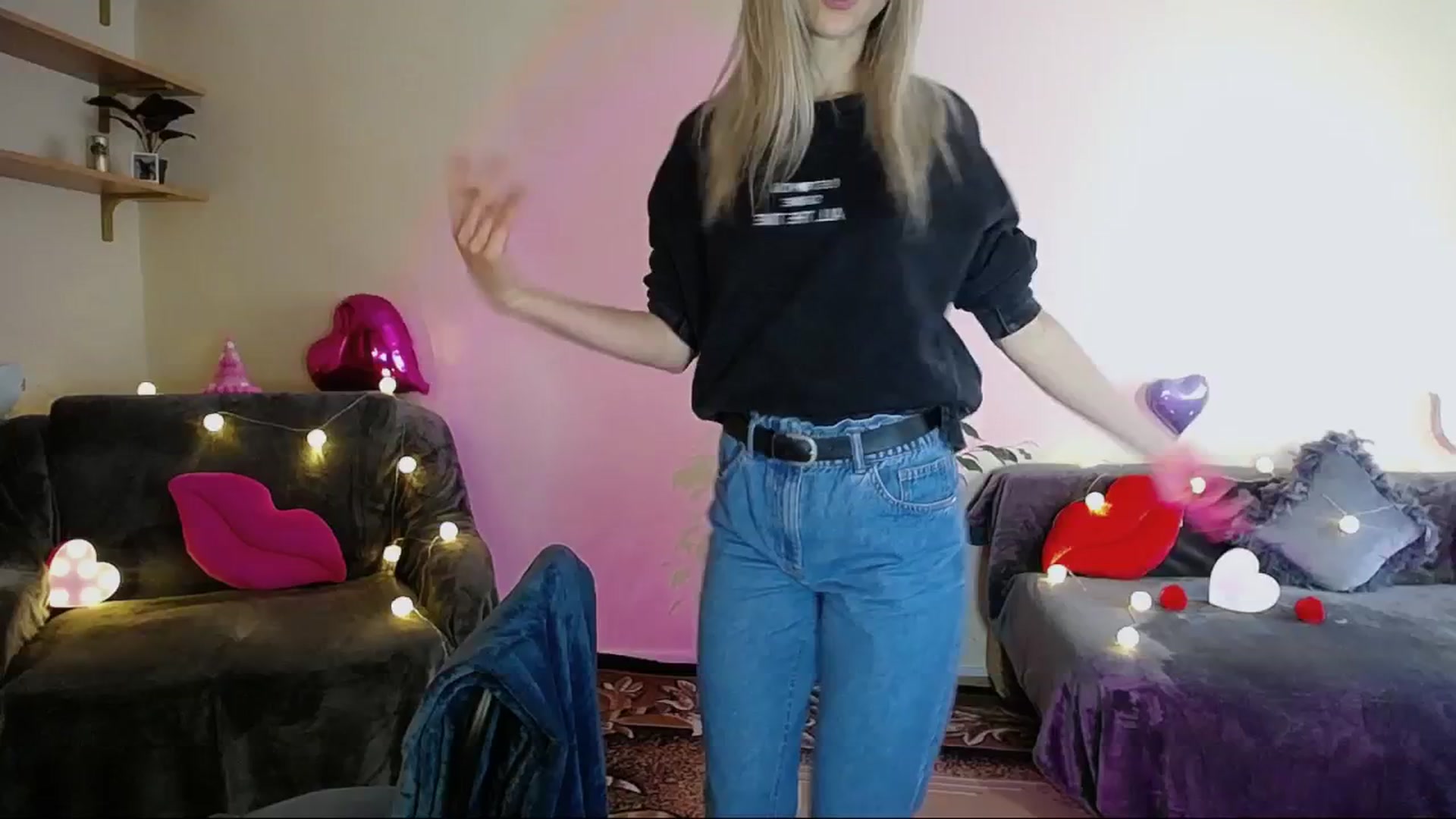 Gallery image thumbnail from Sunshine_alis's myfreecams stream on, 05/27/2025, 15:31 image 3 of 20