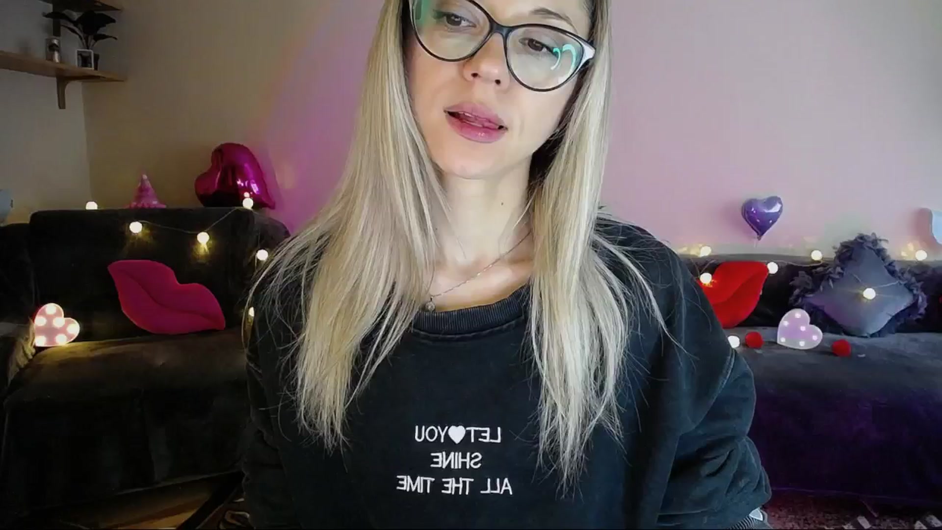 Gallery image thumbnail from Sunshine_alis's myfreecams stream on, 05/27/2025, 15:31 image 10 of 20