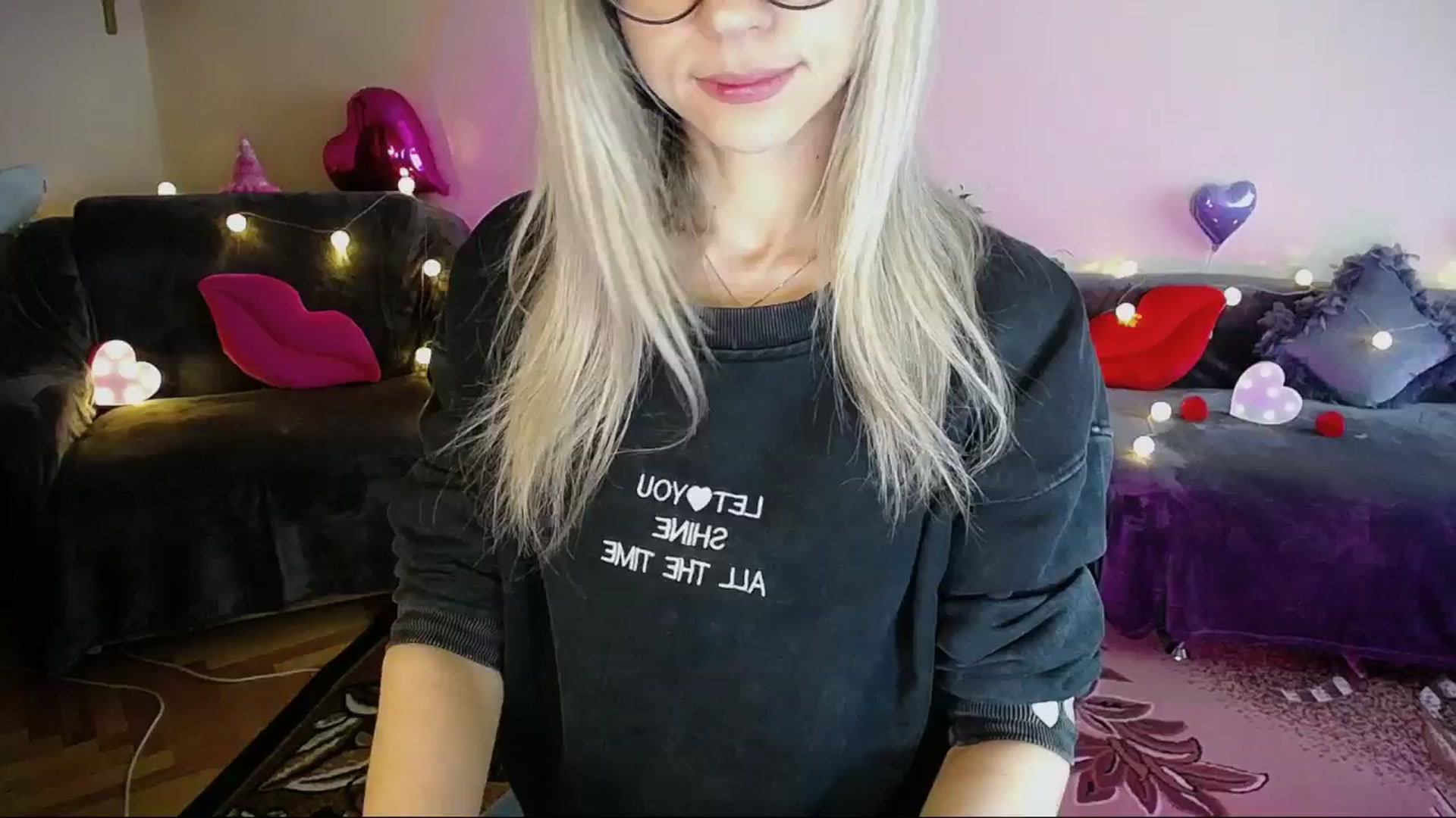 Gallery image thumbnail from Sunshine_alis's myfreecams stream on, 05/27/2025, 15:31 image 6 of 20