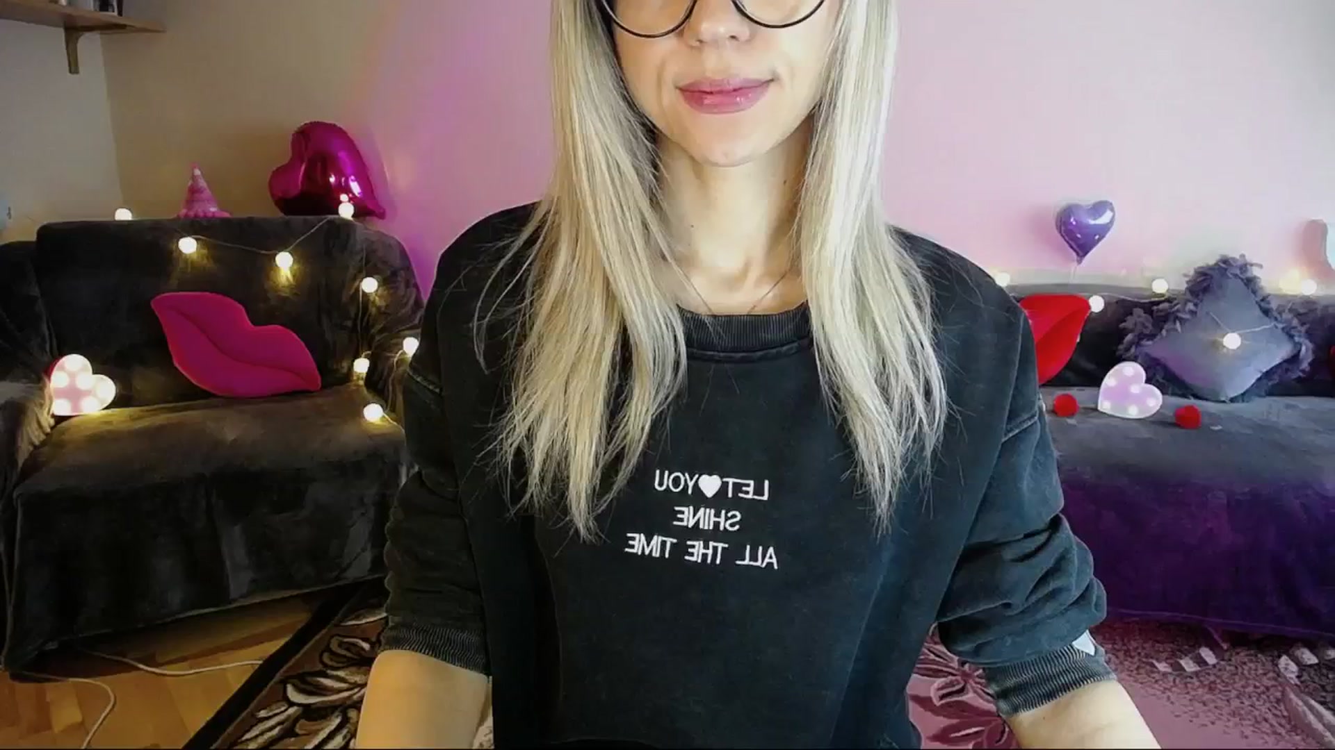 Gallery image thumbnail from Sunshine_alis's myfreecams stream on, 05/27/2025, 15:31 image 8 of 20