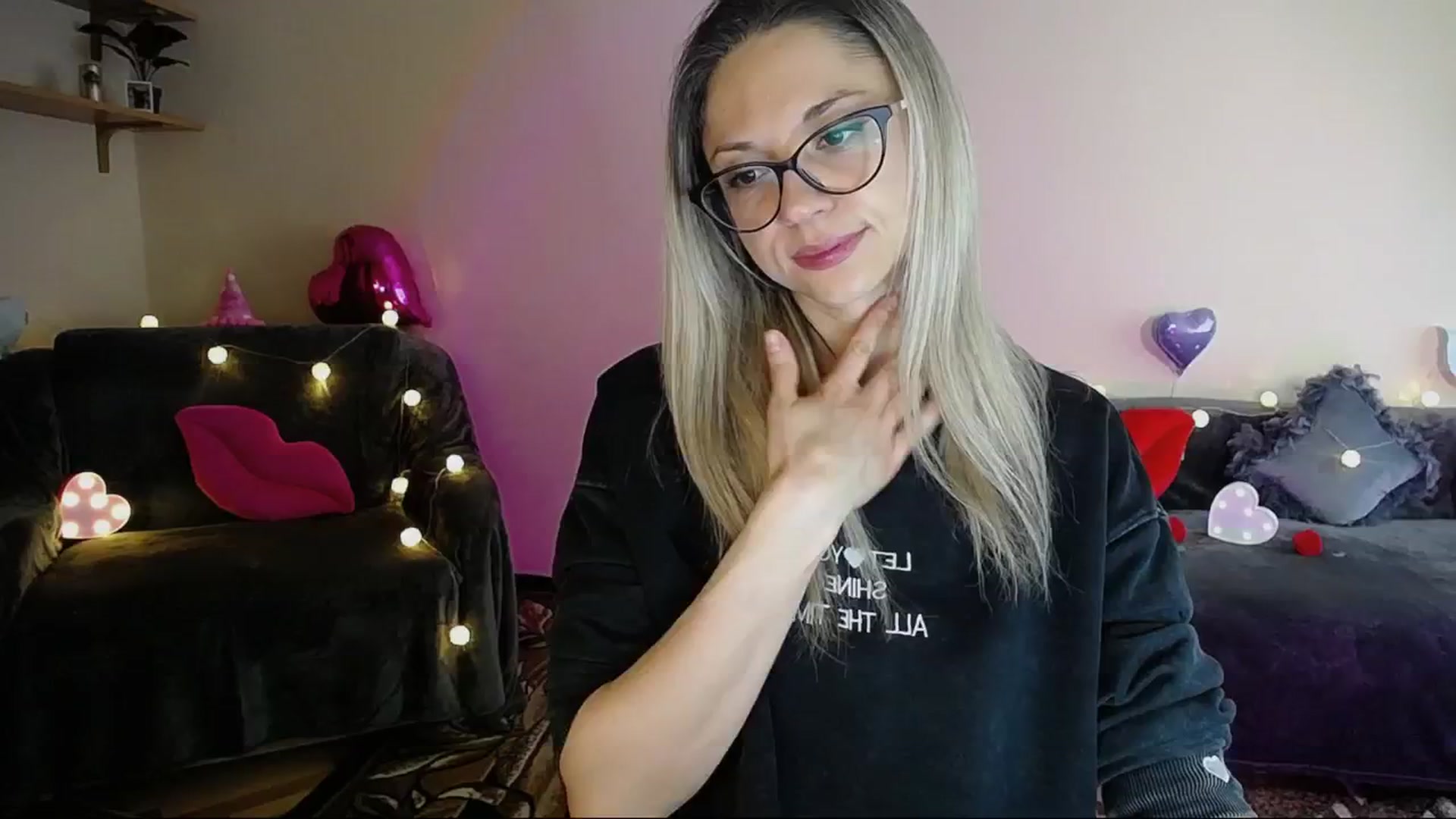 Gallery image thumbnail from Sunshine_alis's myfreecams stream on, 05/27/2025, 15:31 image 1 of 20
