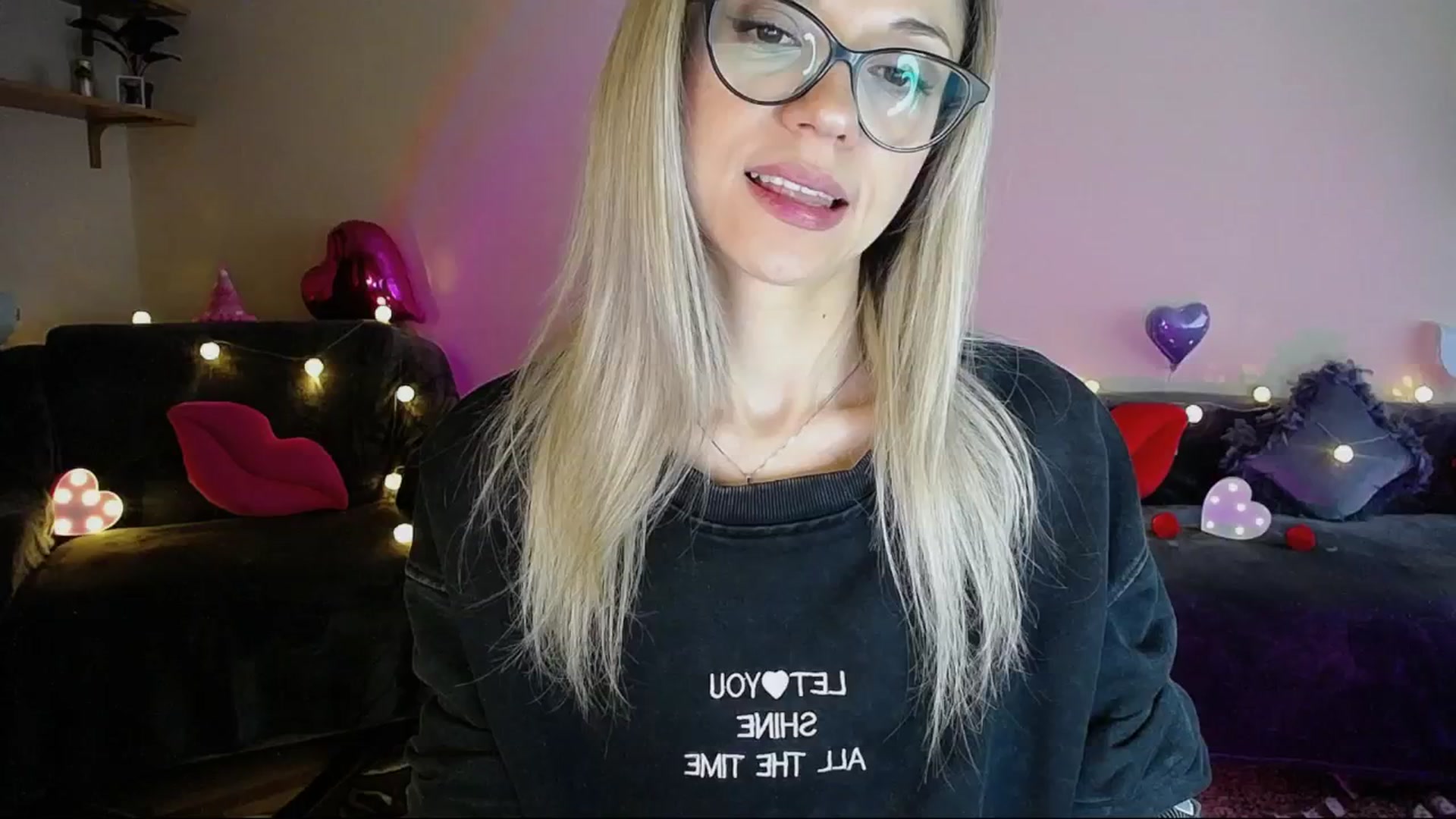 Gallery image thumbnail from Sunshine_alis's myfreecams stream on, 05/27/2025, 15:31 image 14 of 20