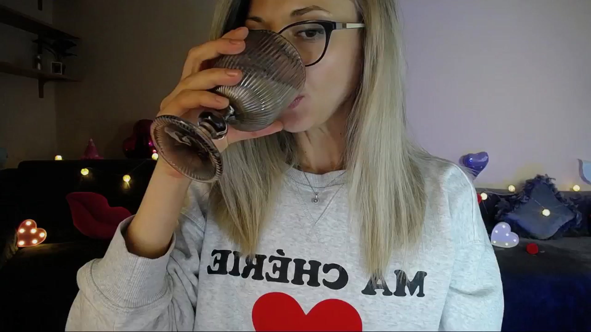 Gallery image thumbnail from Sunshine_alis's myfreecams stream on, 05/28/2025, 15:54 image 10 of 20