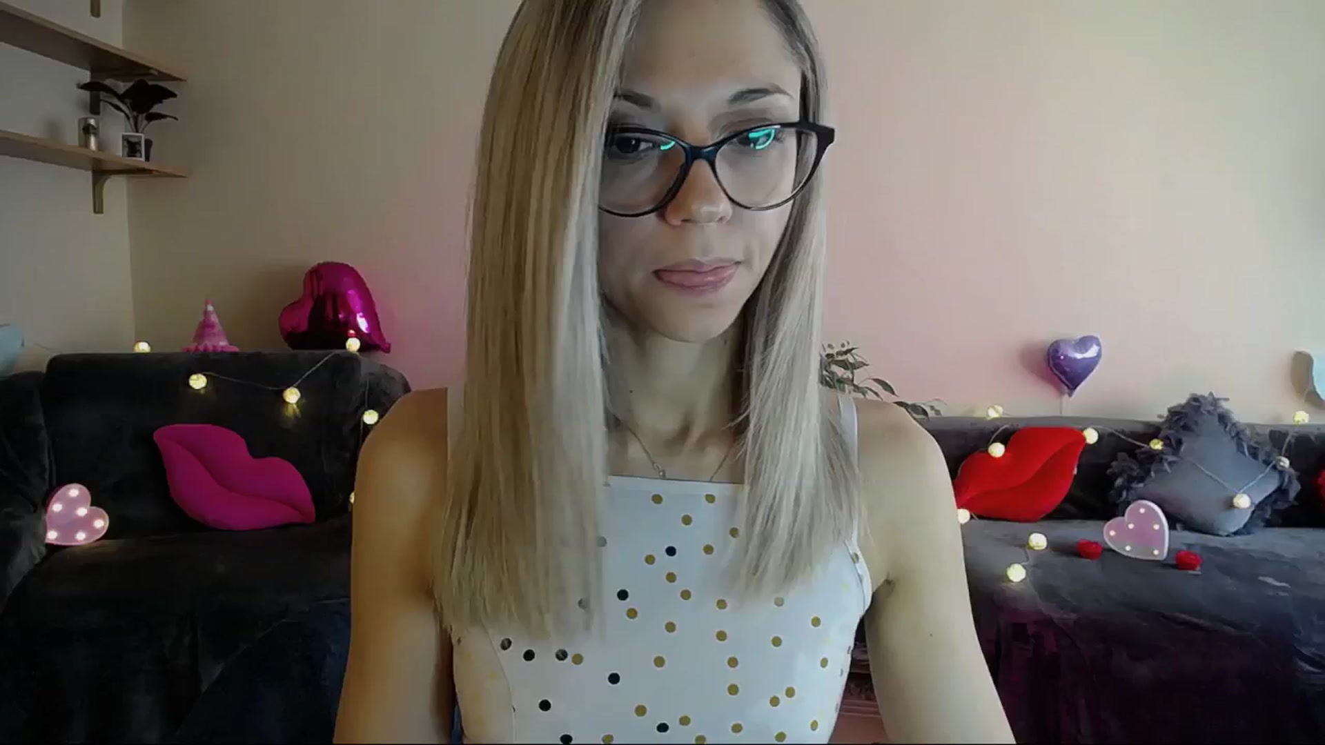 Gallery image thumbnail from Sunshine_alis's myfreecams stream on, 05/29/2025, 15:41 image 18 of 20