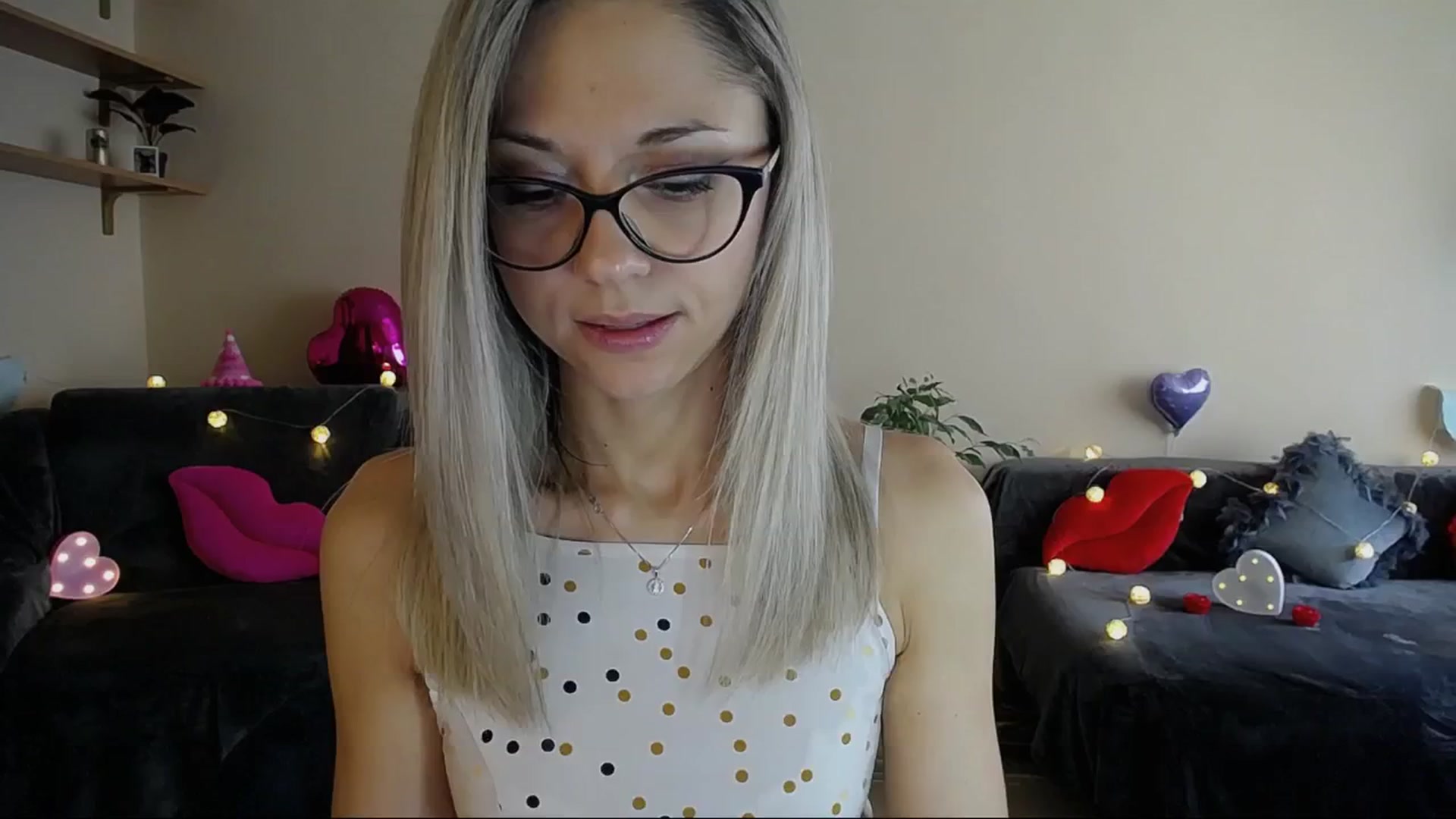 Gallery image thumbnail from Sunshine_alis's myfreecams stream on, 05/29/2025, 15:41 image 9 of 20