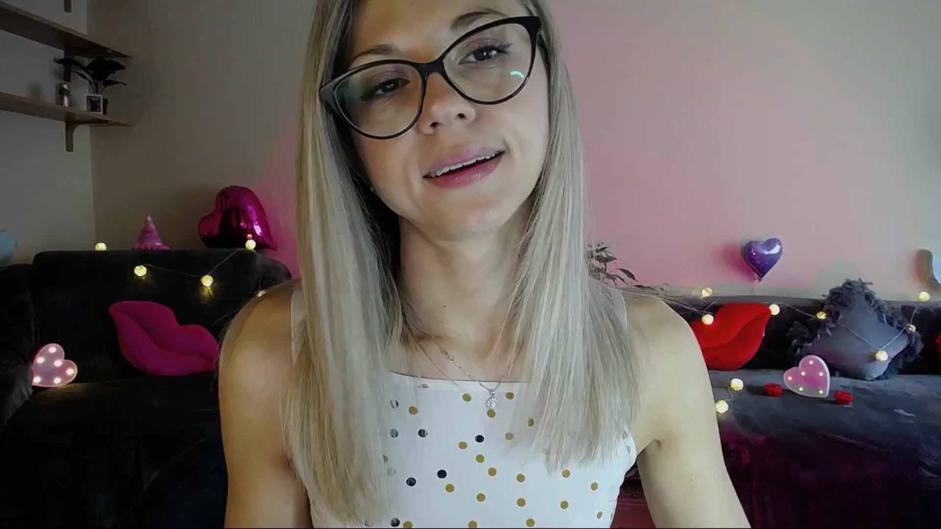 Gallery image thumbnail from Sunshine_alis's myfreecams stream on, 05/29/2025, 15:41 image 13 of 20