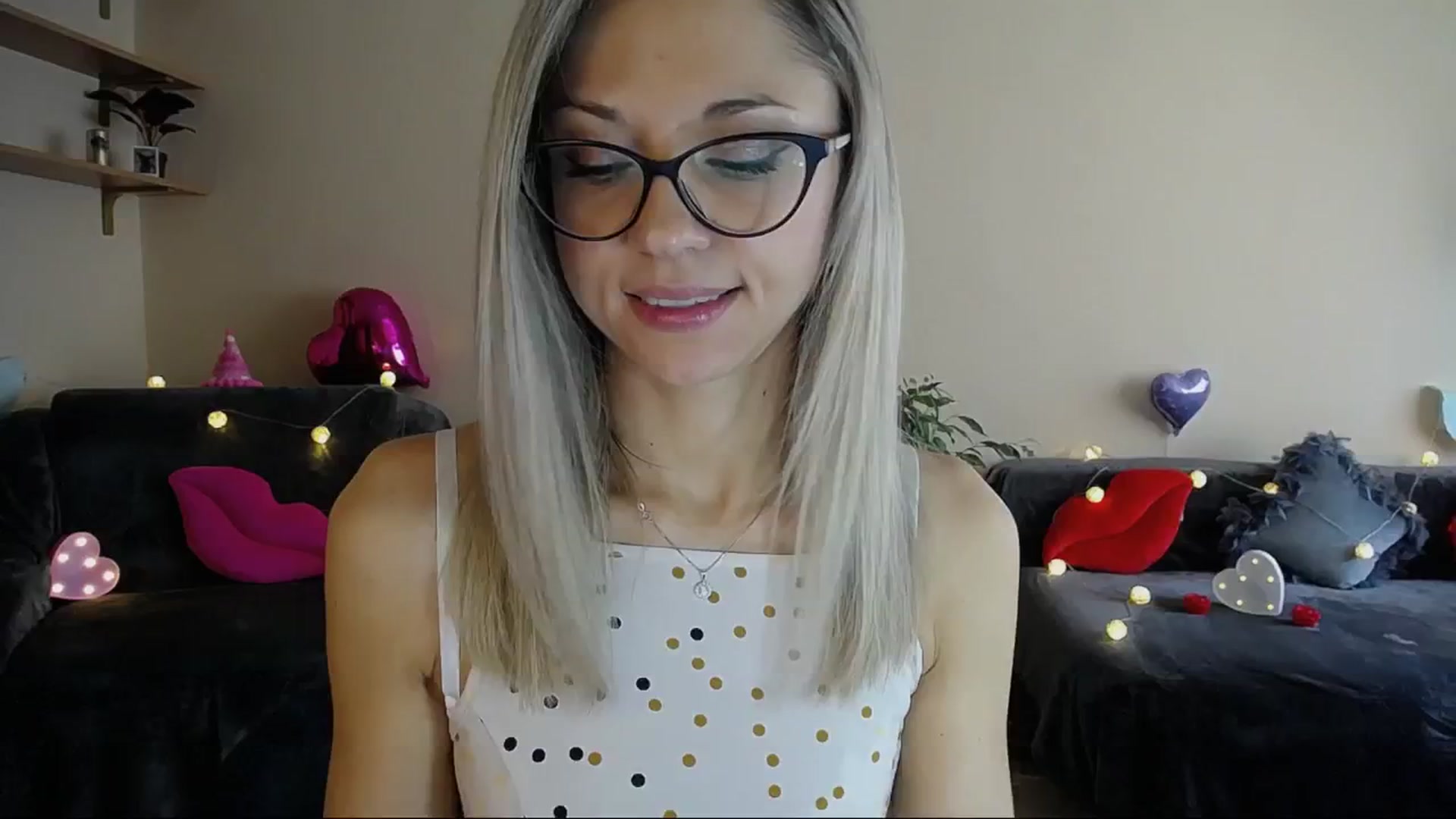 Gallery image thumbnail from Sunshine_alis's myfreecams stream on, 05/29/2025, 15:41 image 11 of 20