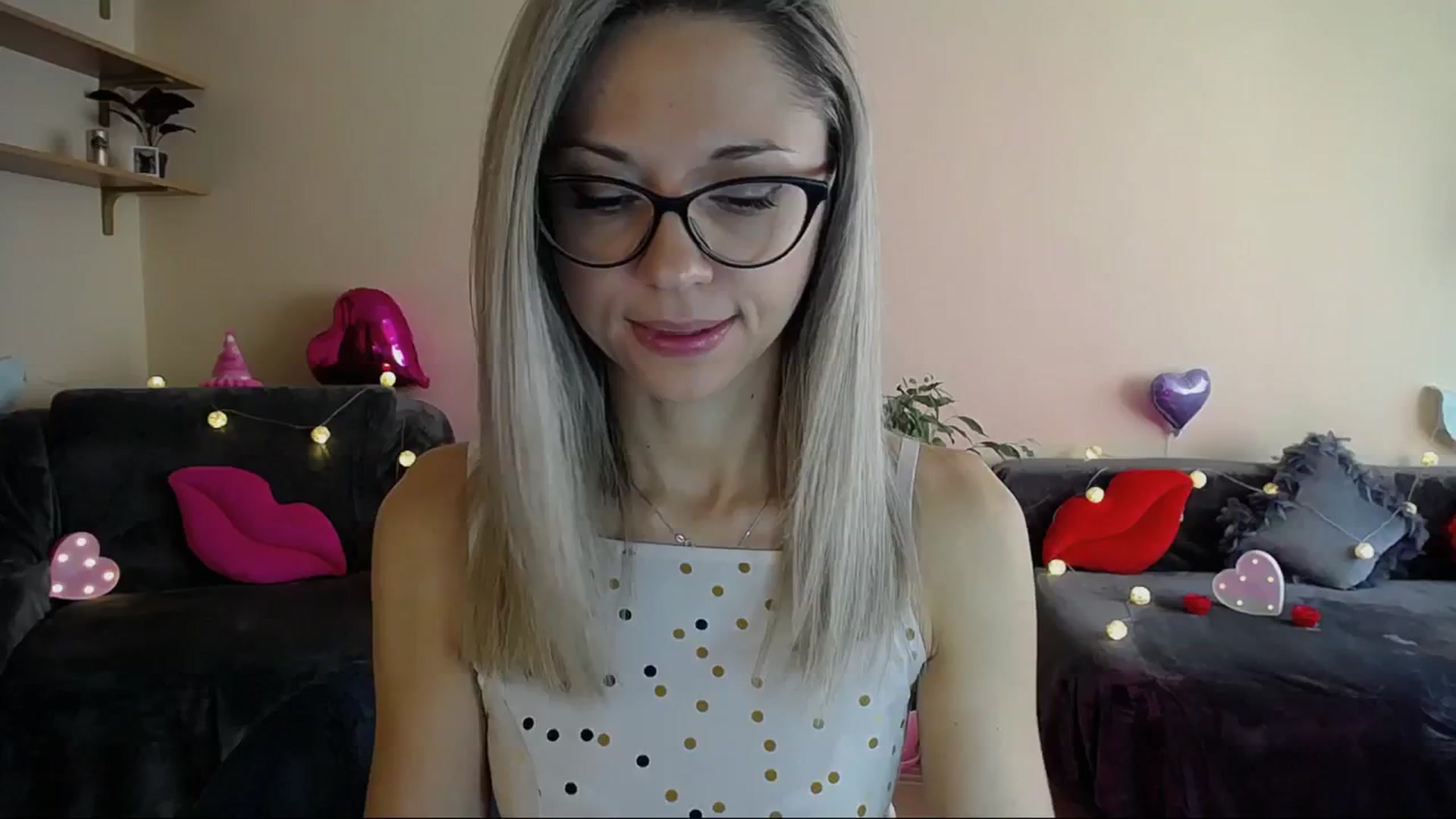 Gallery image thumbnail from Sunshine_alis's myfreecams stream on, 05/29/2025, 15:41 image 20 of 20