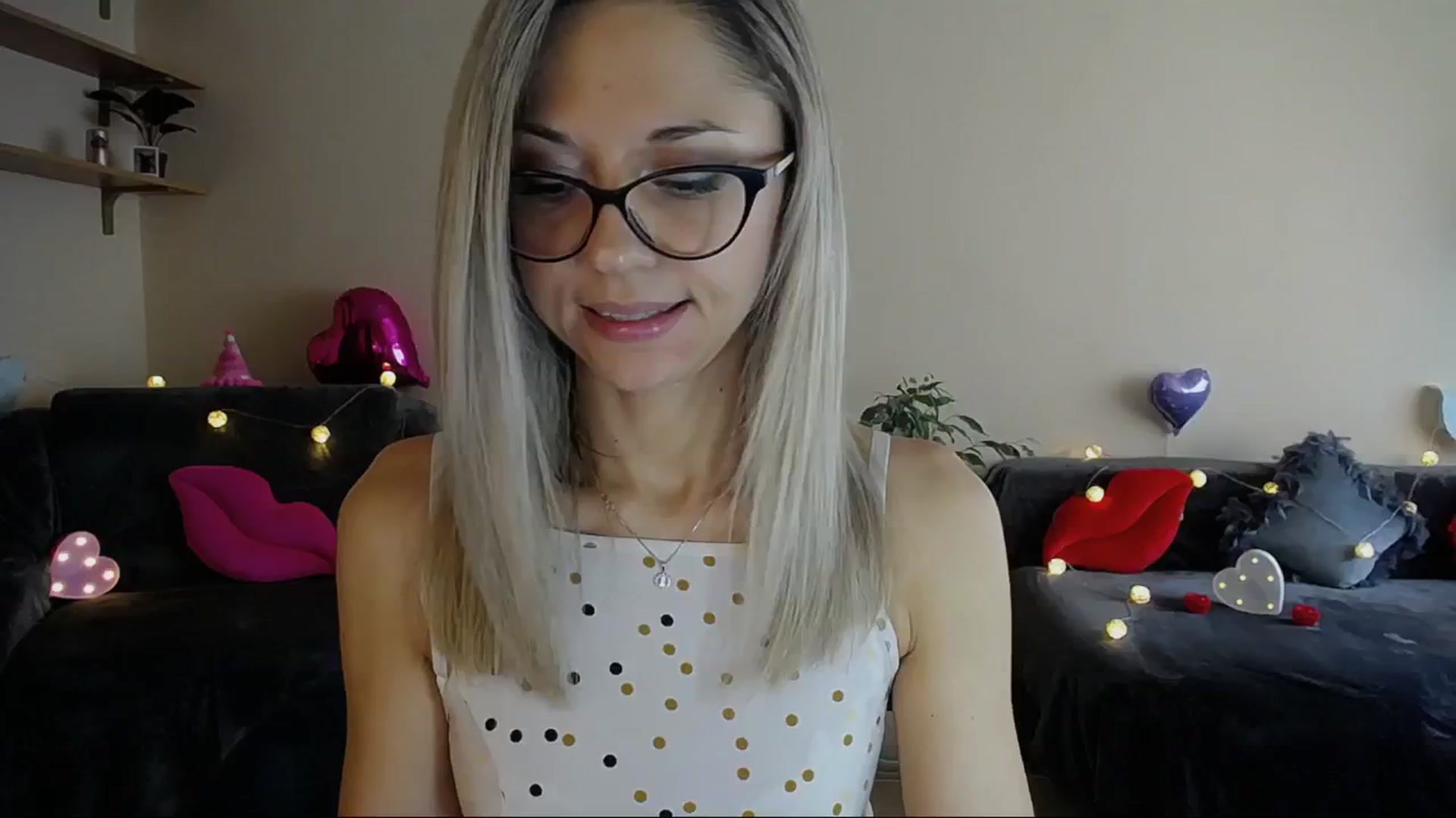 Gallery image thumbnail from Sunshine_alis's myfreecams stream on, 05/29/2025, 15:41 image 10 of 20