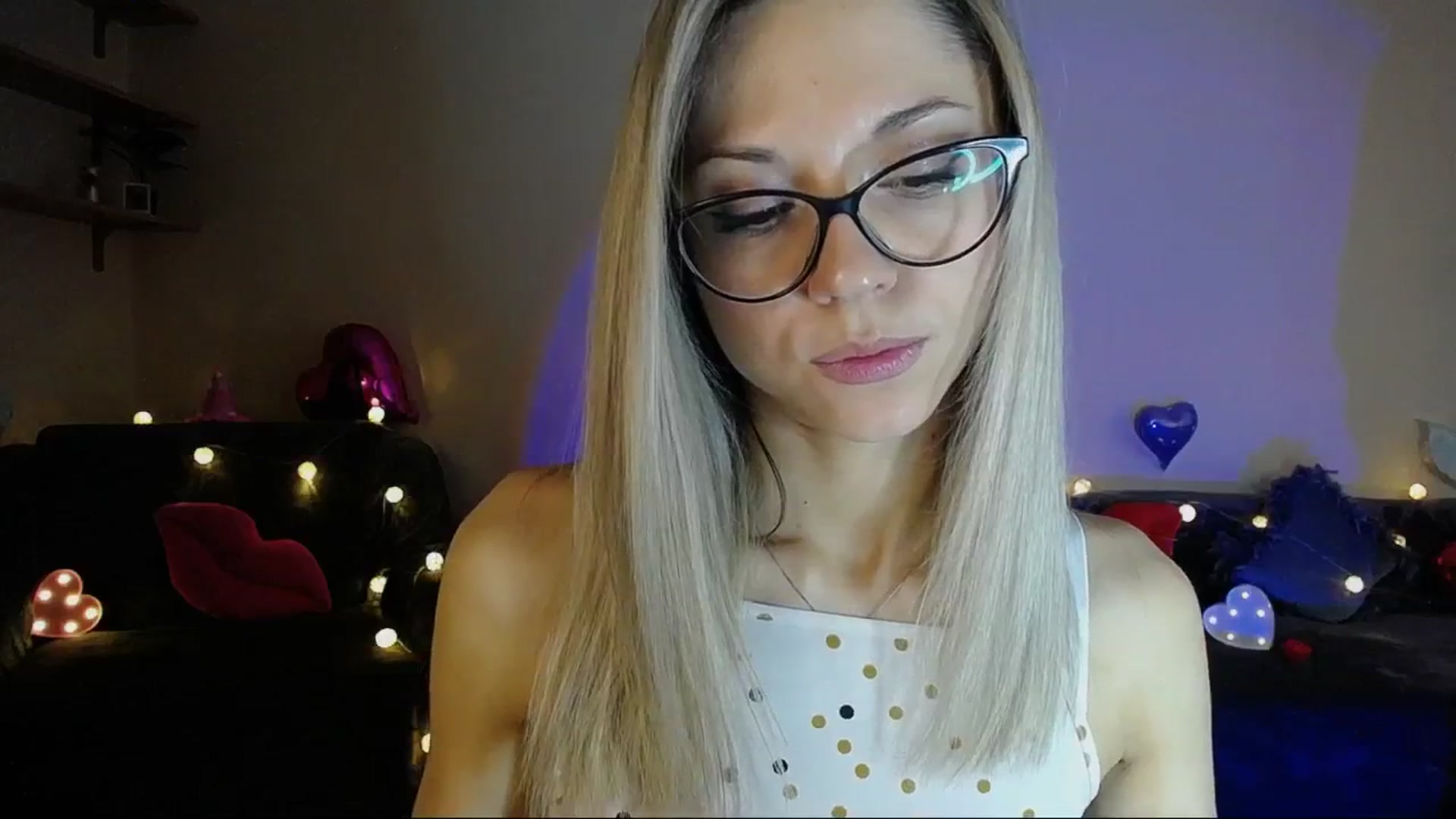Gallery image thumbnail from Sunshine_alis's myfreecams stream on, 05/29/2025, 18:27 image 11 of 20