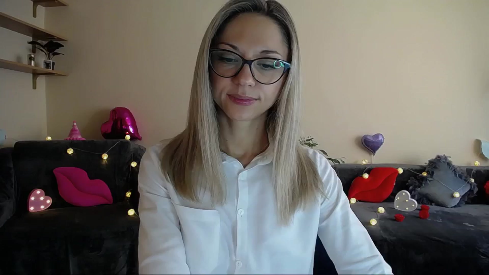 Gallery image thumbnail from Sunshine_alis's myfreecams stream on, 05/30/2025, 15:59 image 9 of 20