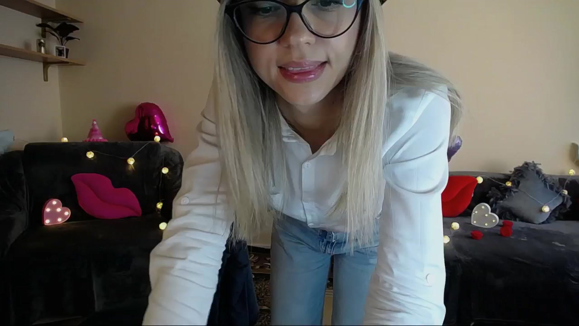 Gallery image thumbnail from Sunshine_alis's myfreecams stream on, 05/30/2025, 15:59 image 17 of 20