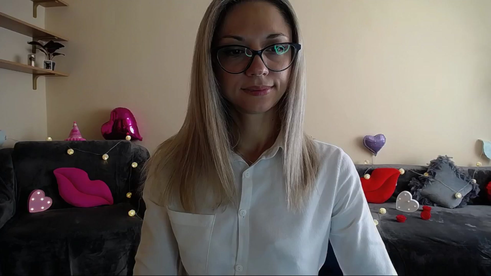 Gallery image thumbnail from Sunshine_alis's myfreecams stream on, 05/30/2025, 15:59 image 2 of 20