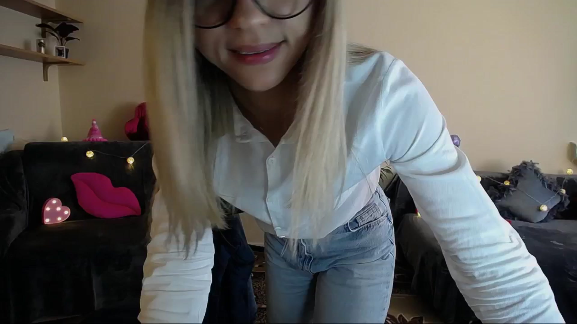 Gallery image thumbnail from Sunshine_alis's myfreecams stream on, 05/30/2025, 15:59 image 15 of 20