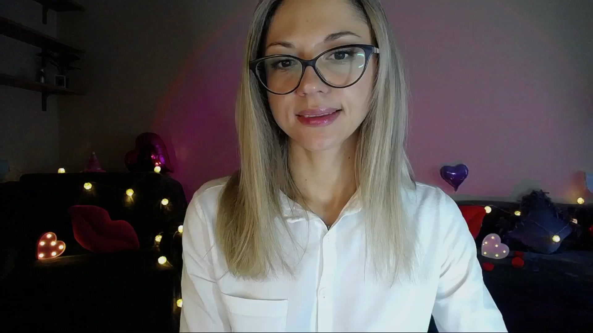 Gallery image thumbnail from Sunshine_alis's myfreecams stream on, 05/30/2025, 18:21 image 2 of 20