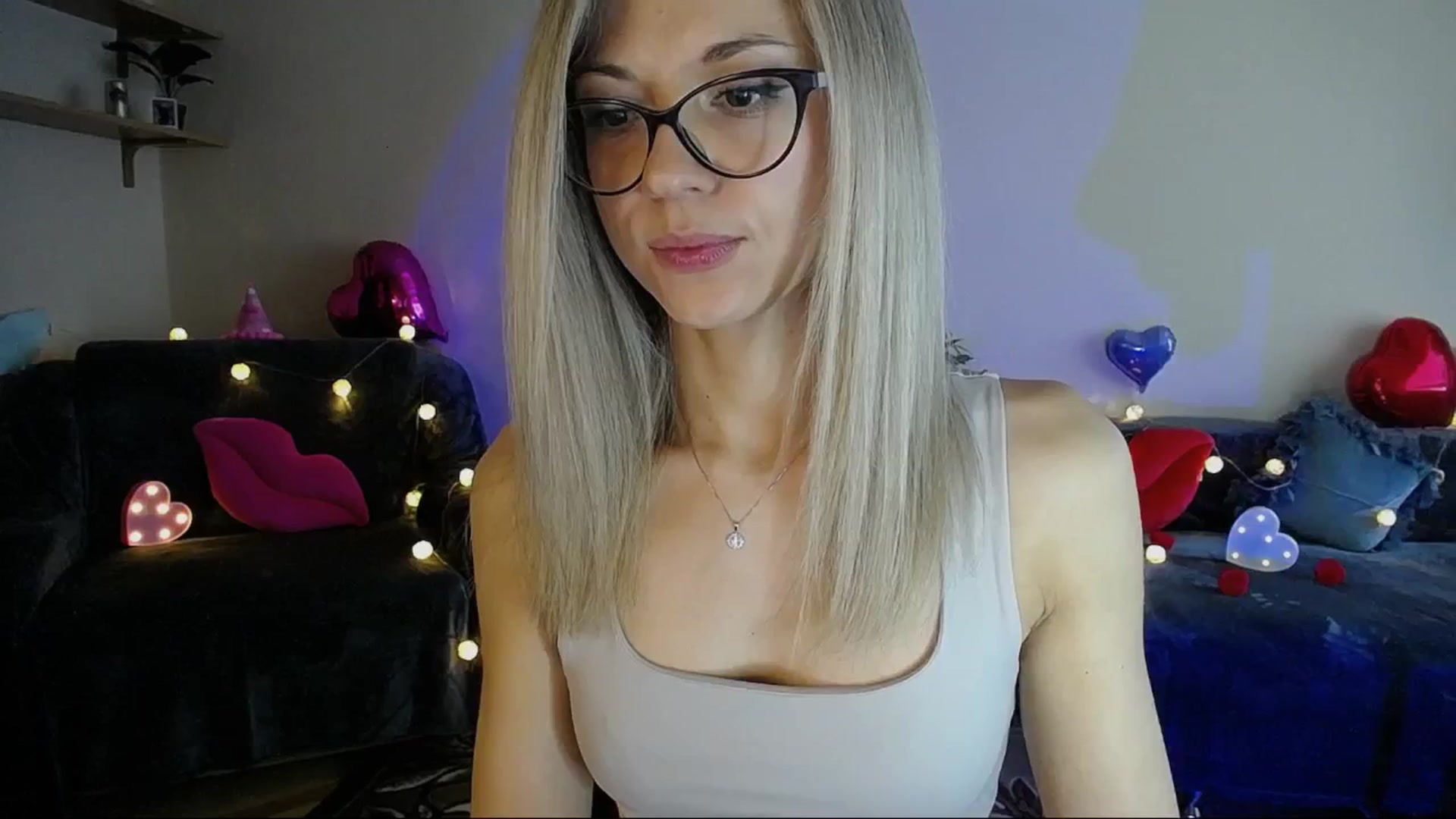 Gallery image thumbnail from Sunshine_alis's myfreecams stream on, 05/31/2025, 16:23 image 19 of 20