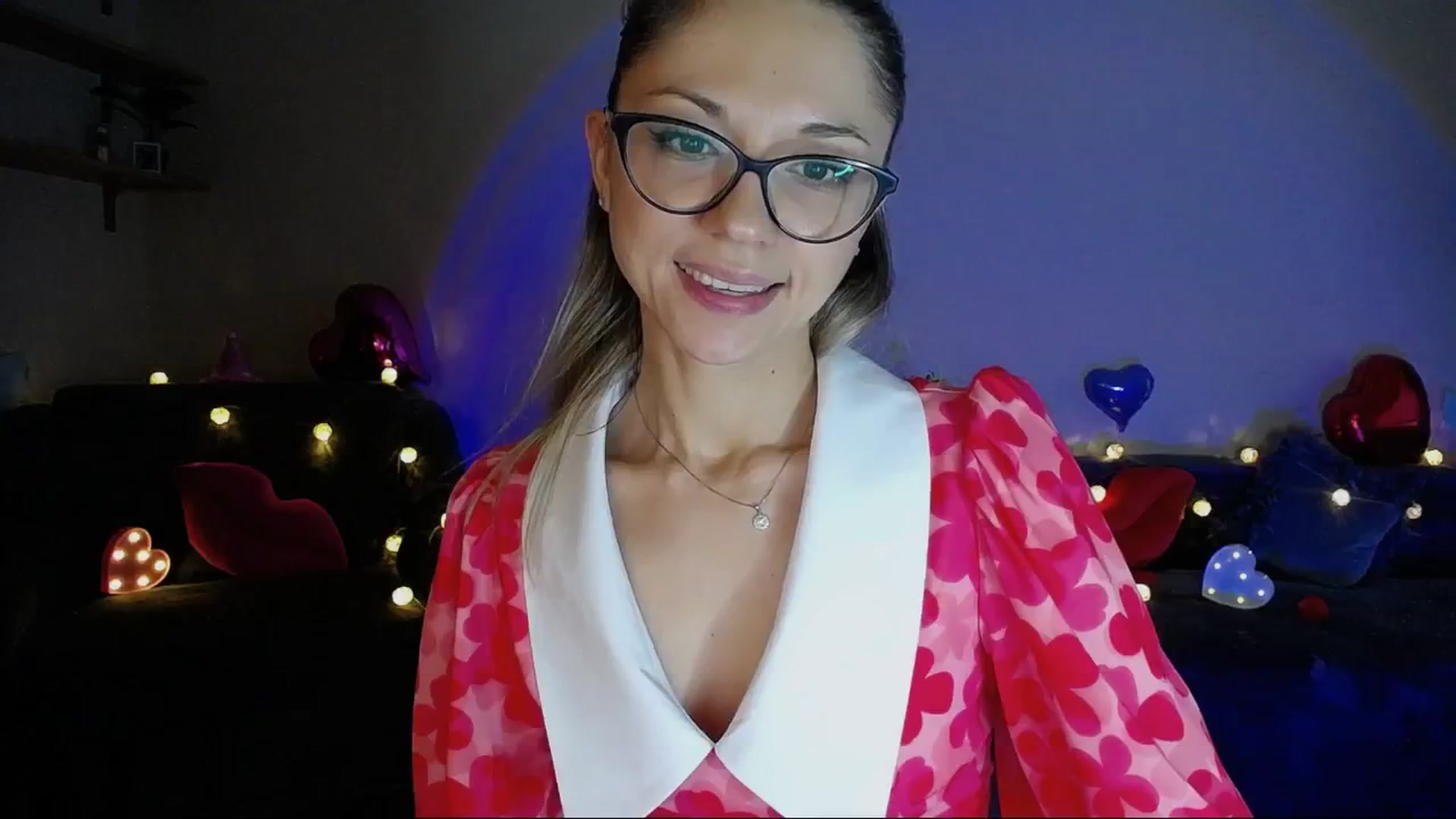 Gallery image thumbnail from Sunshine_alis's myfreecams stream on, 06/02/2025, 17:46 image 12 of 20