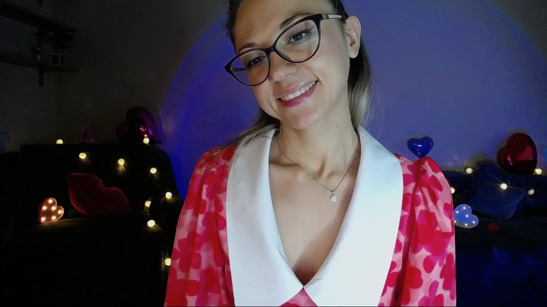 Gallery image thumbnail from Sunshine_alis's myfreecams stream on, 06/02/2025, 17:46 image 9 of 20