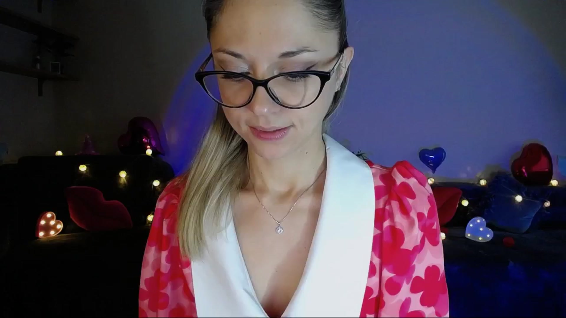 Gallery image thumbnail from Sunshine_alis's myfreecams stream on, 06/02/2025, 17:46 image 2 of 20