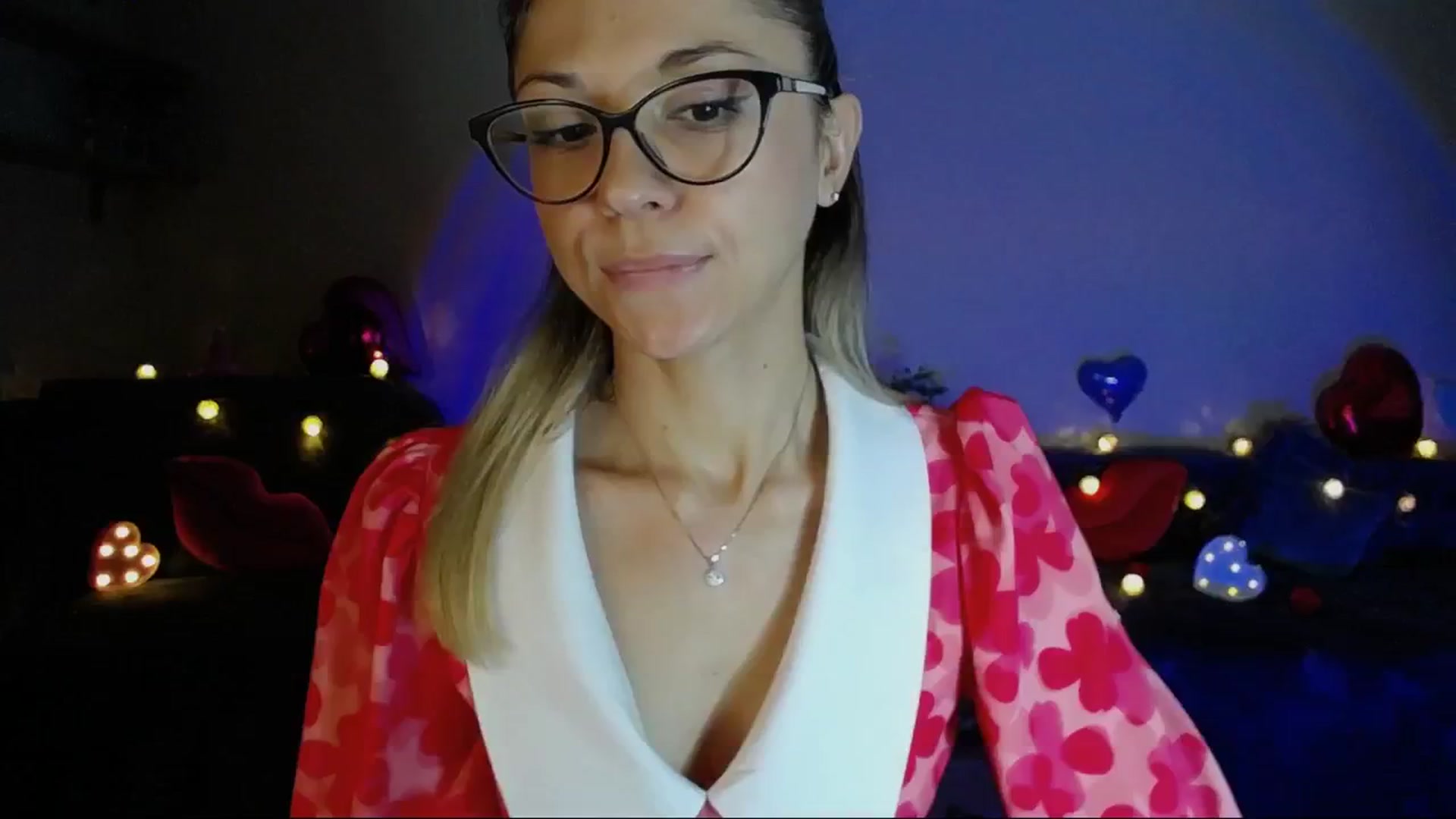 Gallery image thumbnail from Sunshine_alis's myfreecams stream on, 06/02/2025, 18:18 image 1 of 20