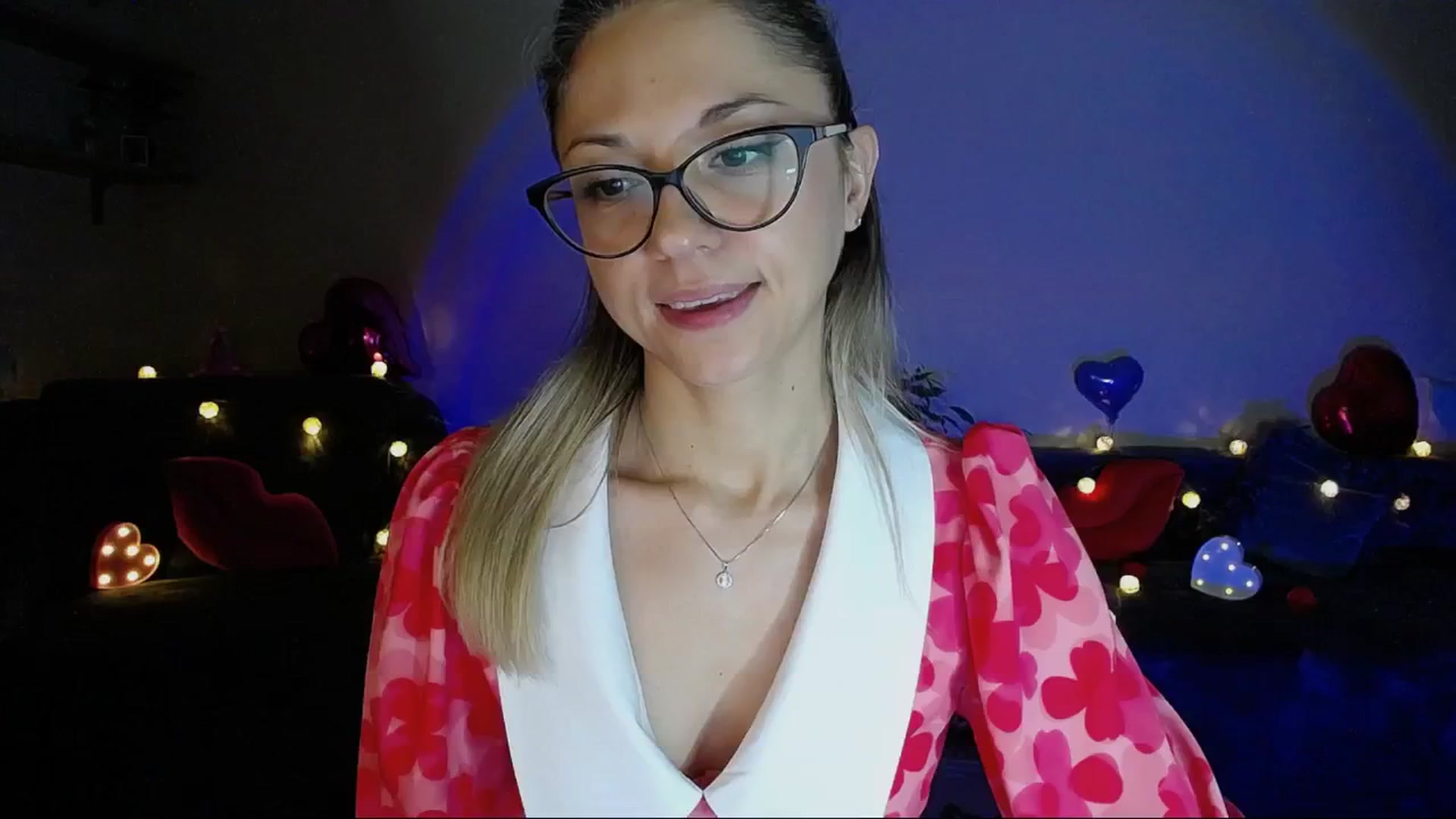 Gallery image thumbnail from Sunshine_alis's myfreecams stream on, 06/02/2025, 18:18 image 14 of 20