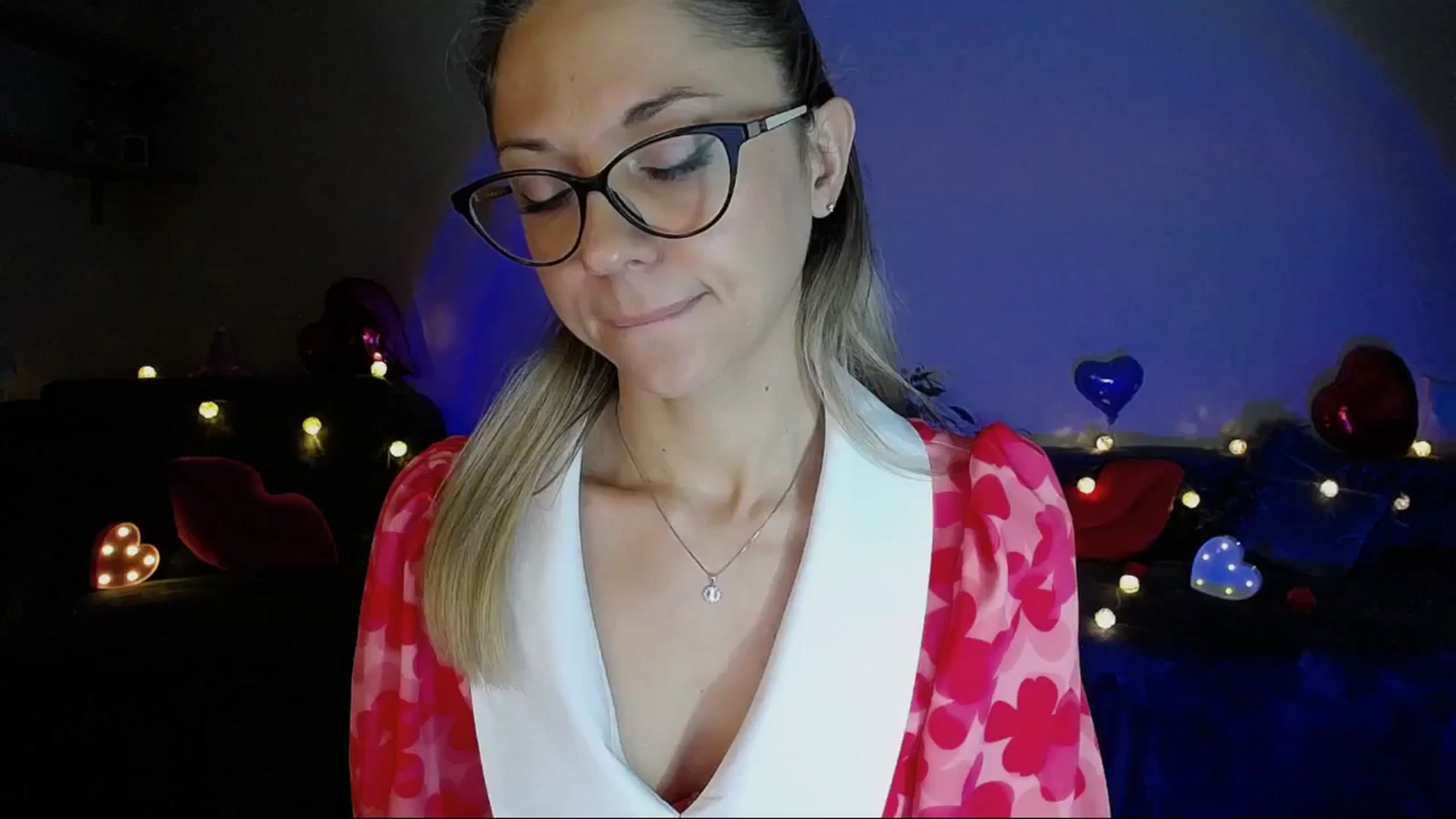 Gallery image thumbnail from Sunshine_alis's myfreecams stream on, 06/02/2025, 18:18 image 8 of 20