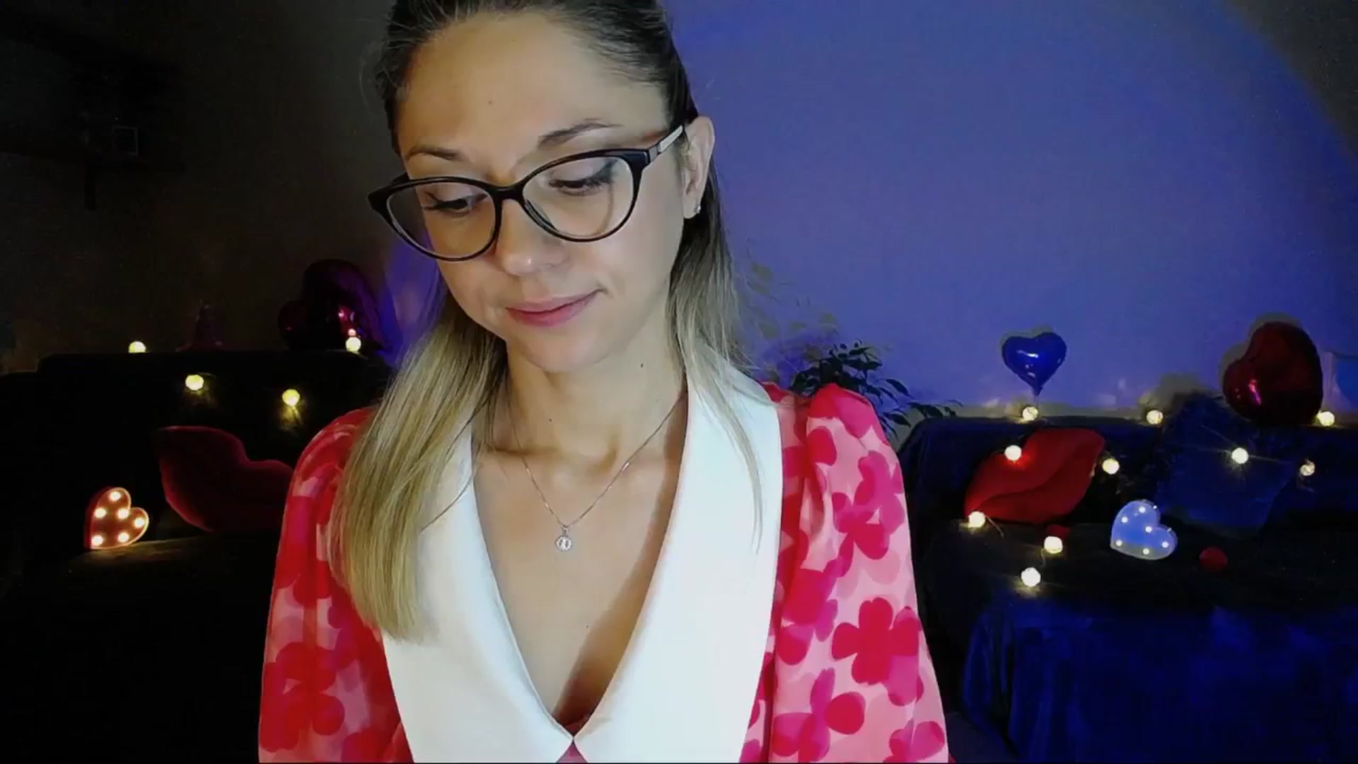 Gallery image thumbnail from Sunshine_alis's myfreecams stream on, 06/02/2025, 18:18 image 15 of 20