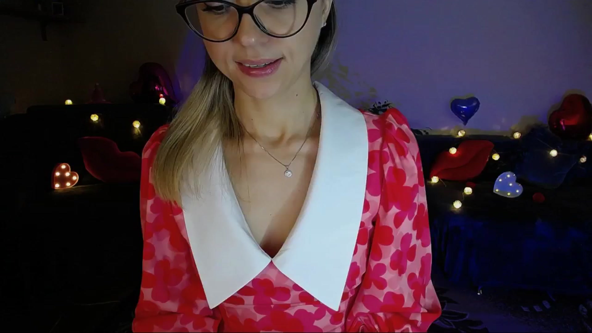 Gallery image thumbnail from Sunshine_alis's myfreecams stream on, 06/02/2025, 19:24 image 5 of 20
