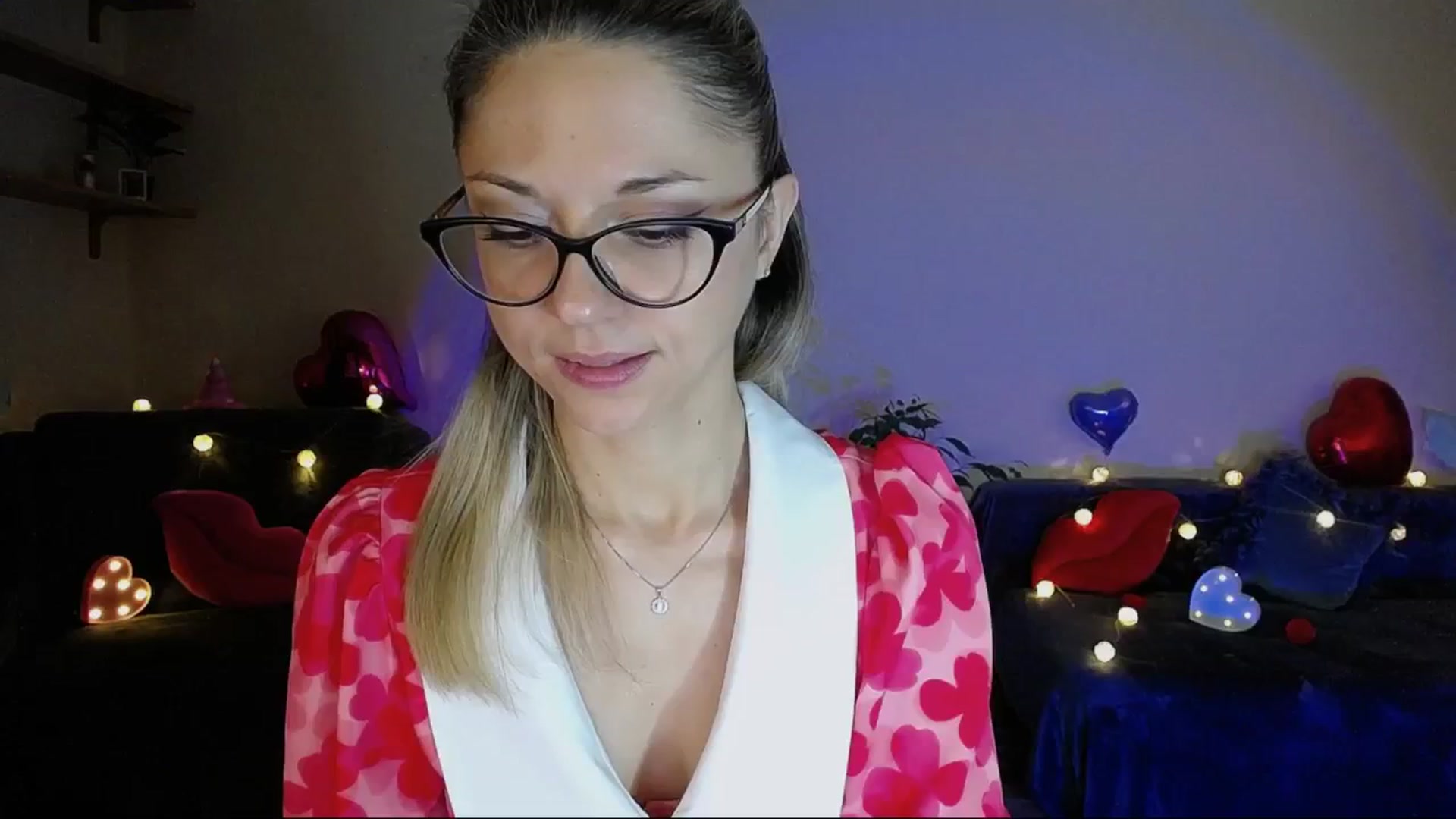 Gallery image thumbnail from Sunshine_alis's myfreecams stream on, 06/02/2025, 19:24 image 10 of 20