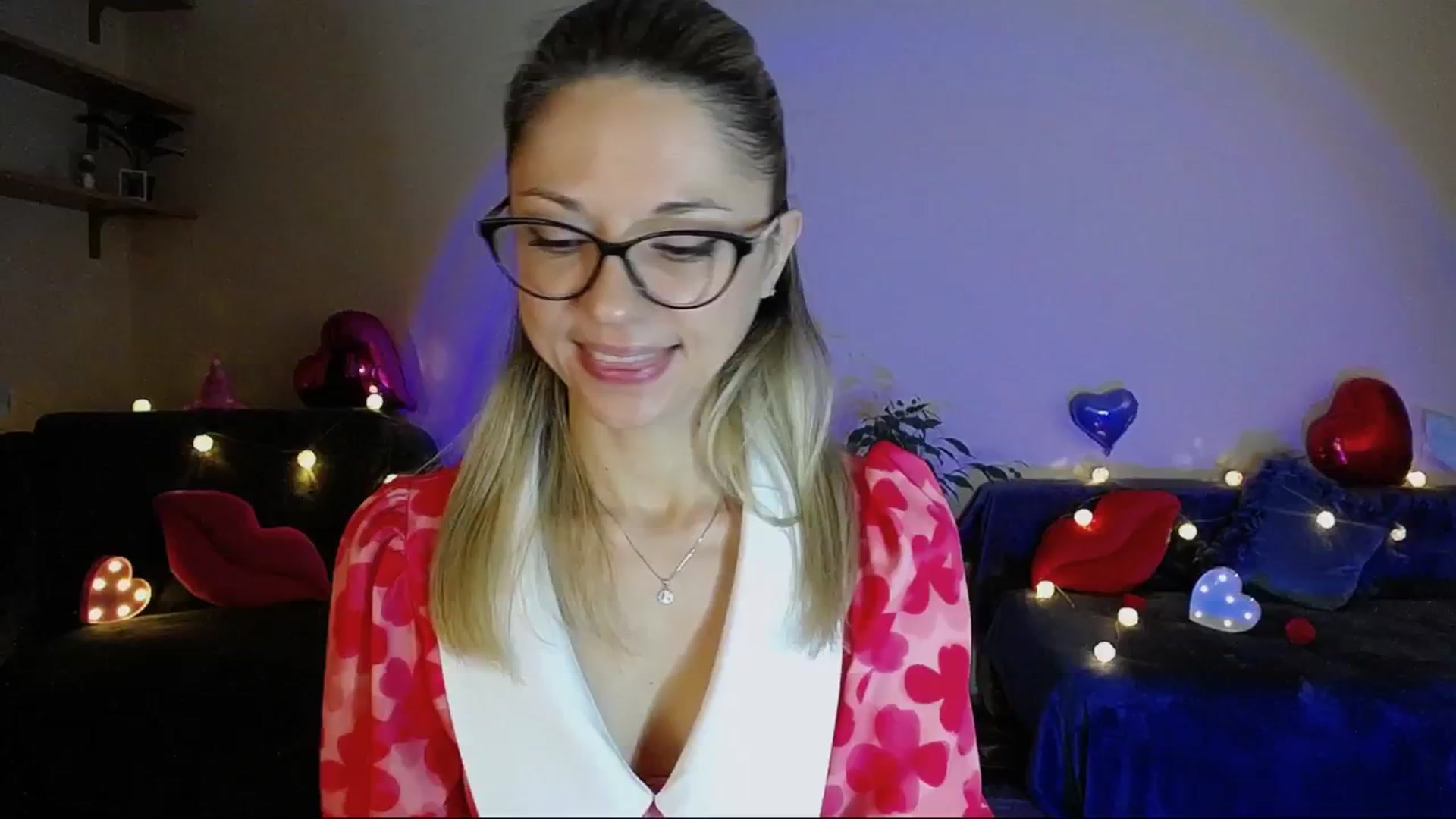 Gallery image thumbnail from Sunshine_alis's myfreecams stream on, 06/02/2025, 19:24 image 17 of 20