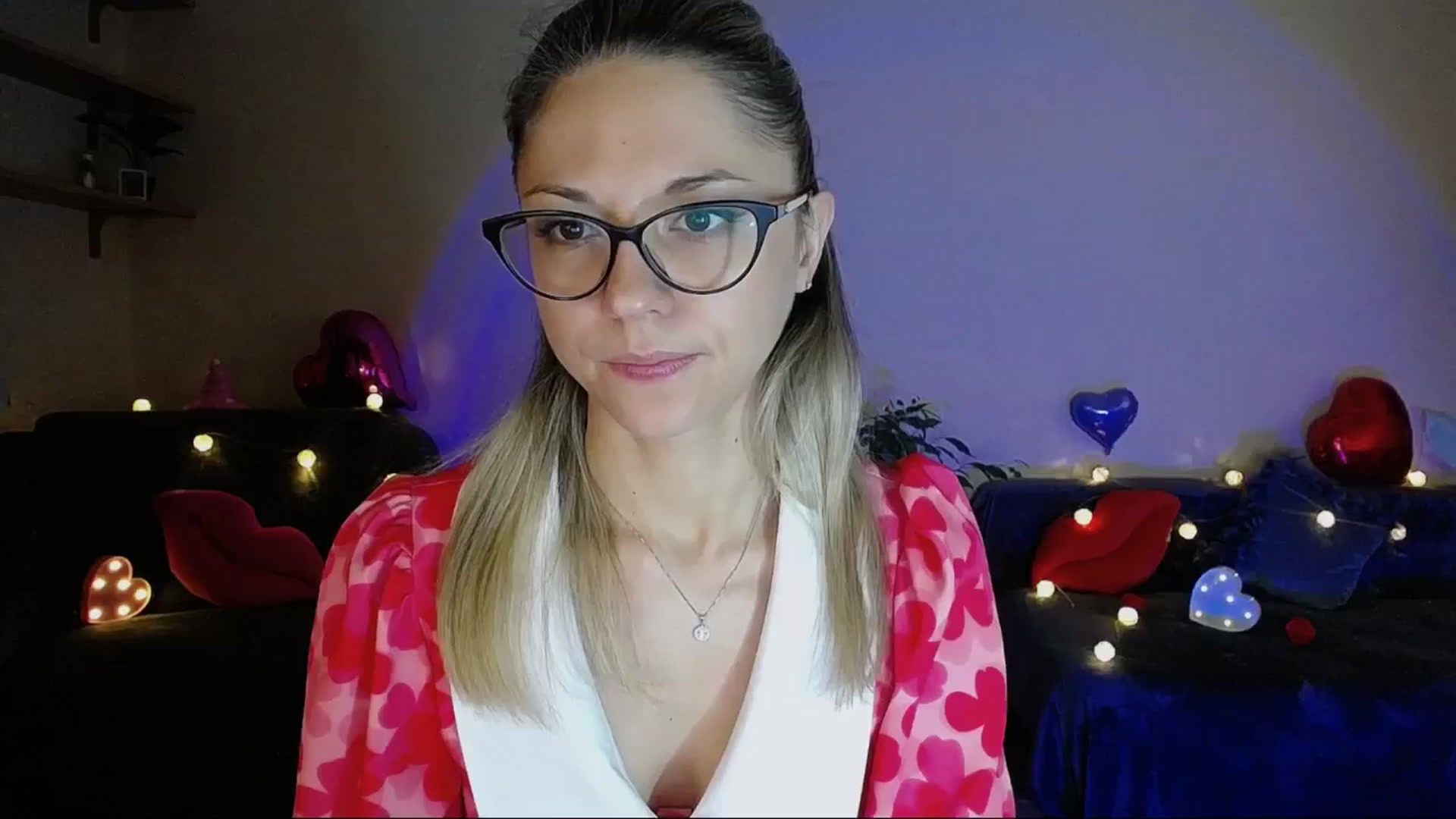 Gallery image thumbnail from Sunshine_alis's myfreecams stream on, 06/02/2025, 19:24 image 15 of 20