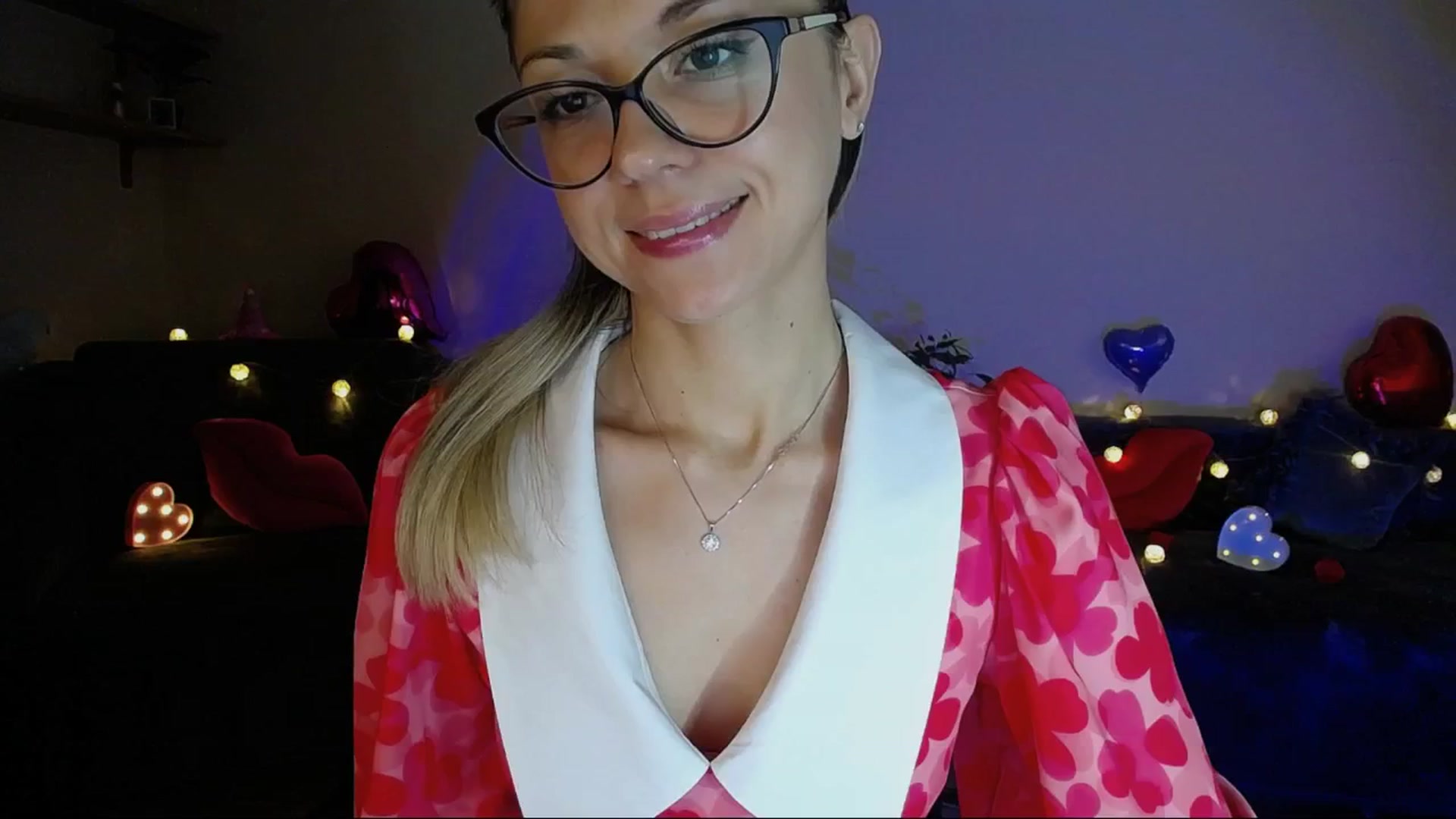 Gallery image thumbnail from Sunshine_alis's myfreecams stream on, 06/02/2025, 19:24 image 2 of 20
