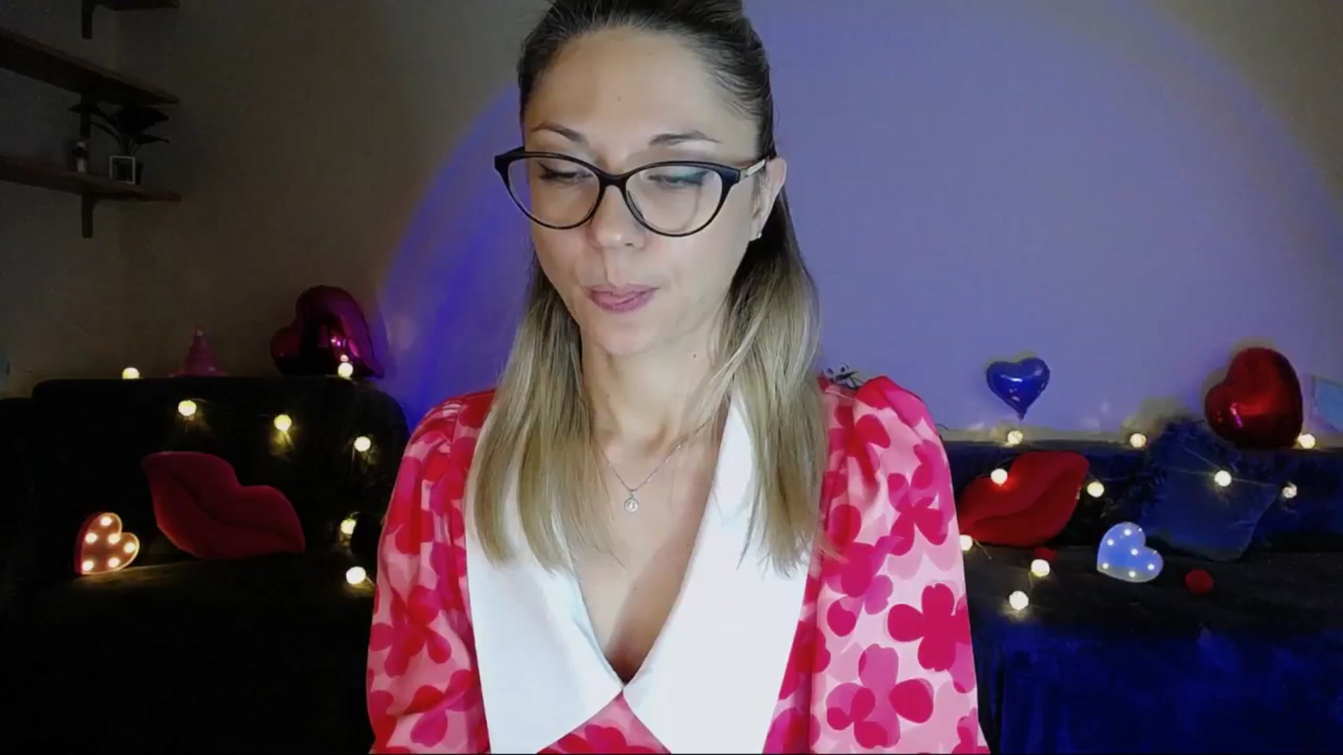 Gallery image thumbnail from Sunshine_alis's myfreecams stream on, 06/02/2025, 19:24 image 19 of 20