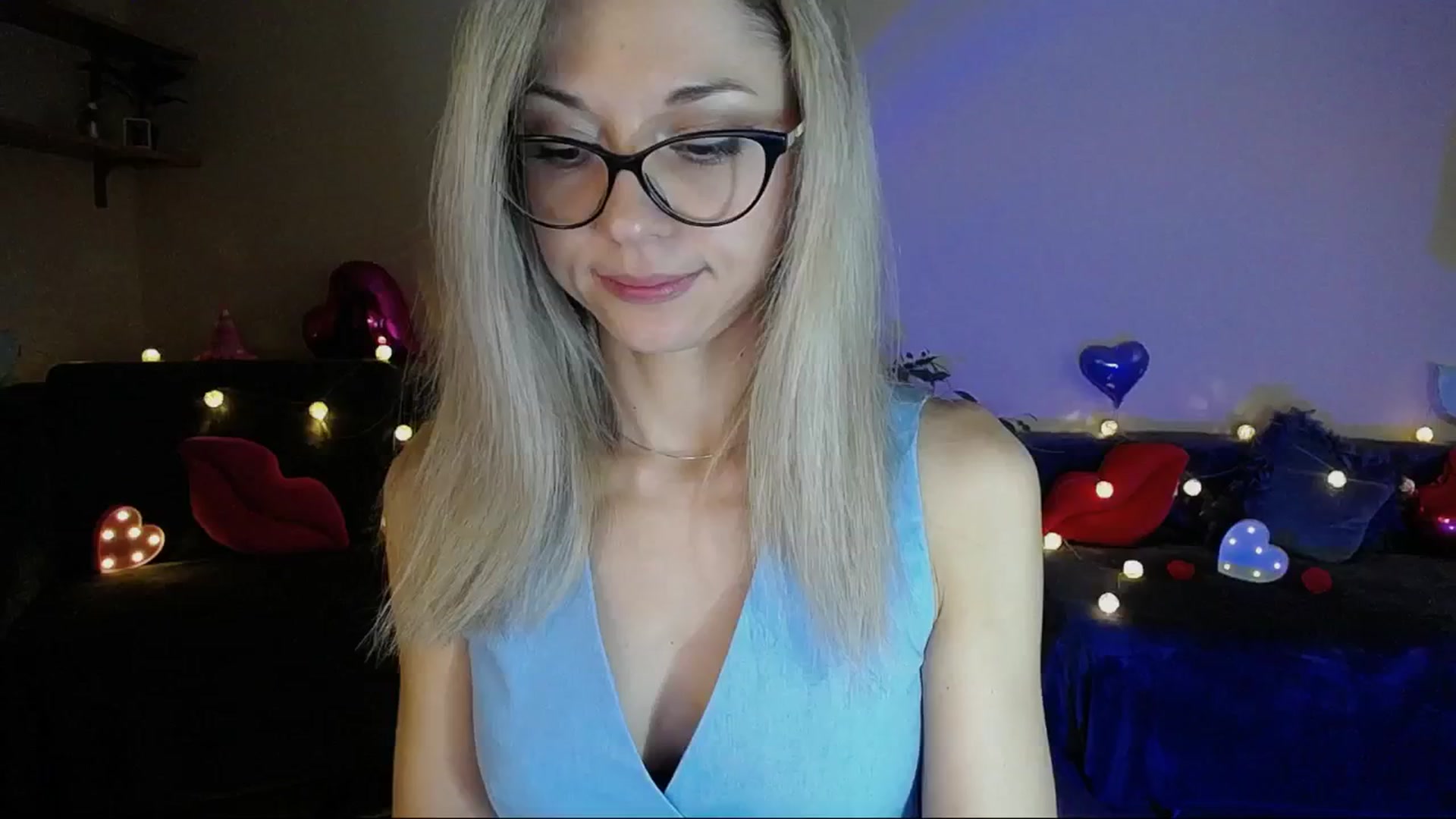 Gallery image thumbnail from Sunshine_alis's myfreecams stream on, 06/03/2025, 19:24 image 18 of 20