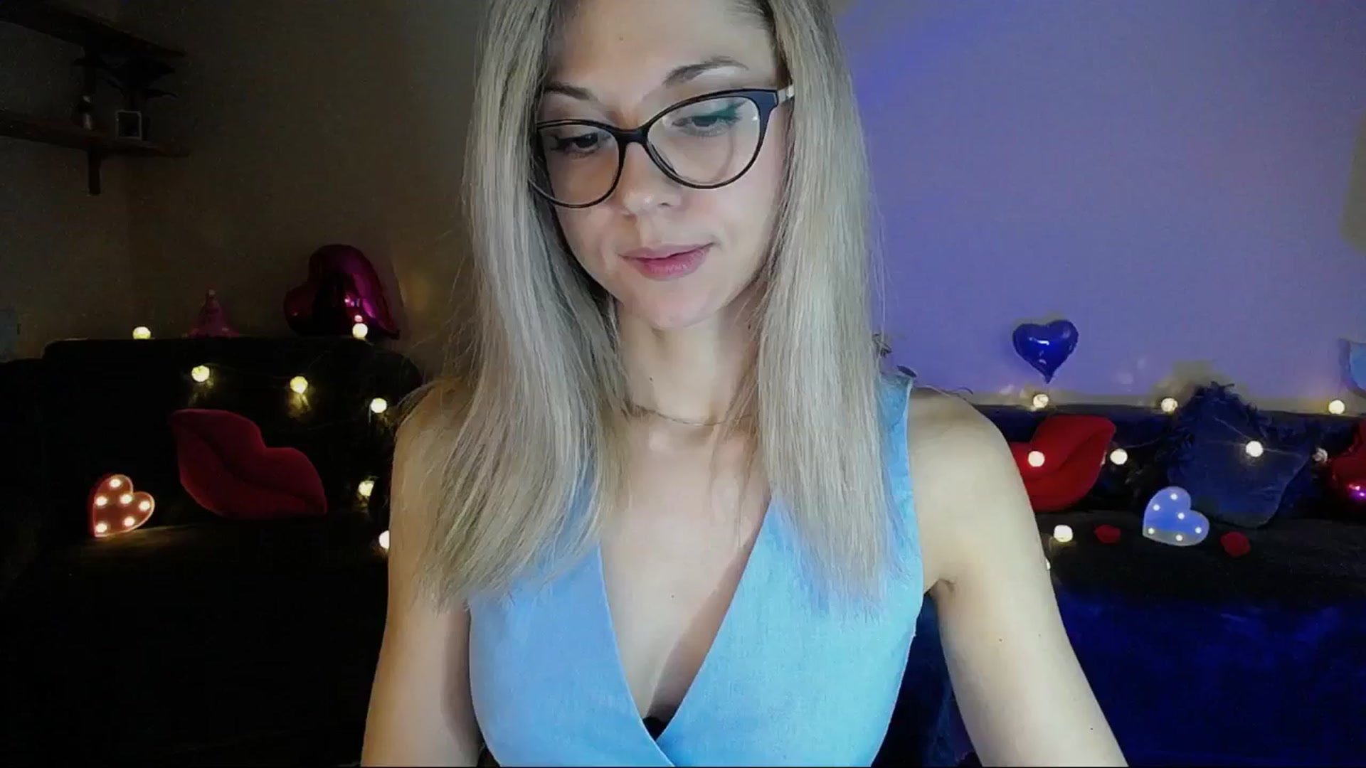 Gallery image thumbnail from Sunshine_alis's myfreecams stream on, 06/03/2025, 19:24 image 16 of 20