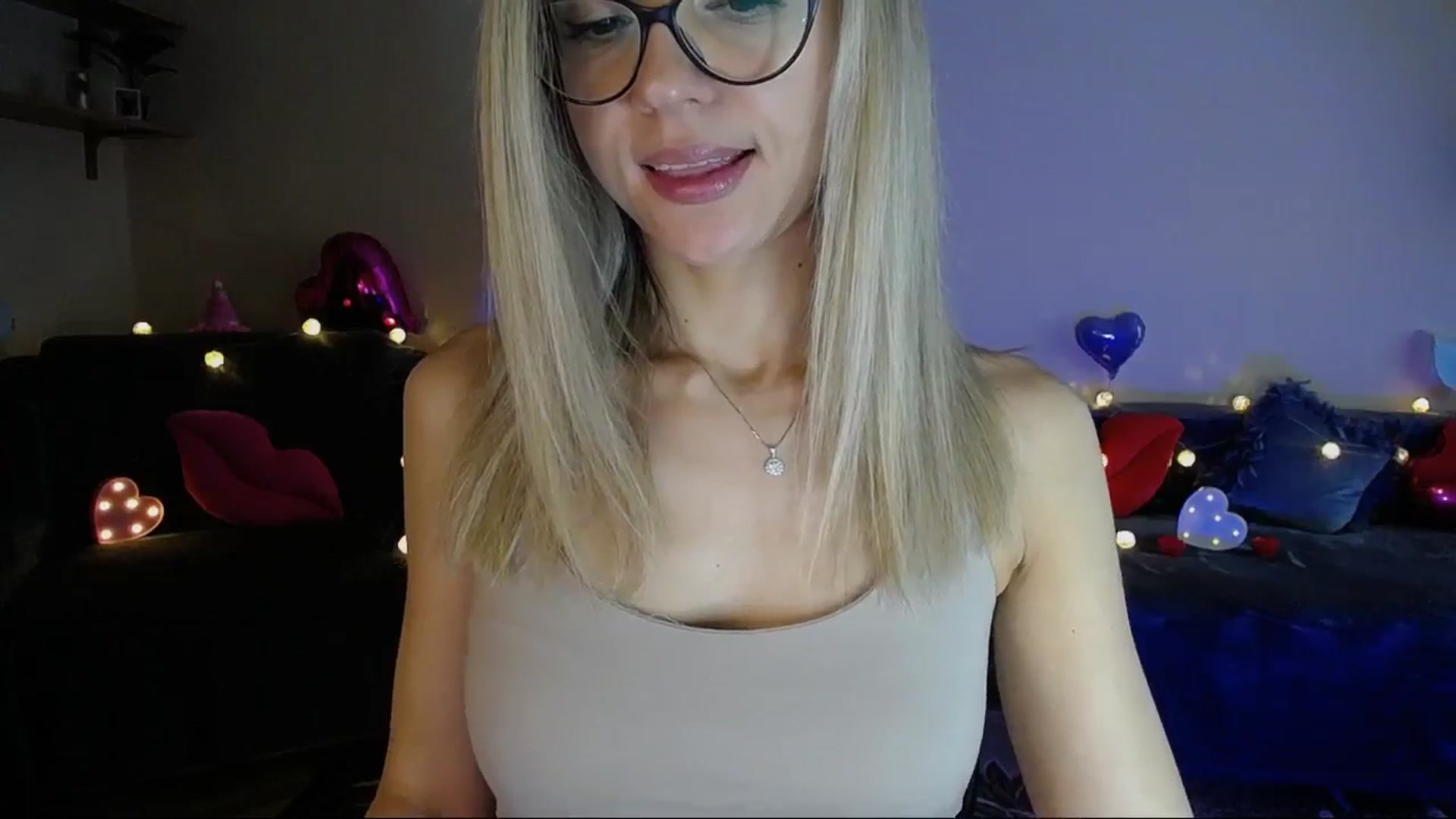 Gallery image thumbnail from Sunshine_alis's myfreecams stream on, 06/04/2025, 17:27 image 9 of 20