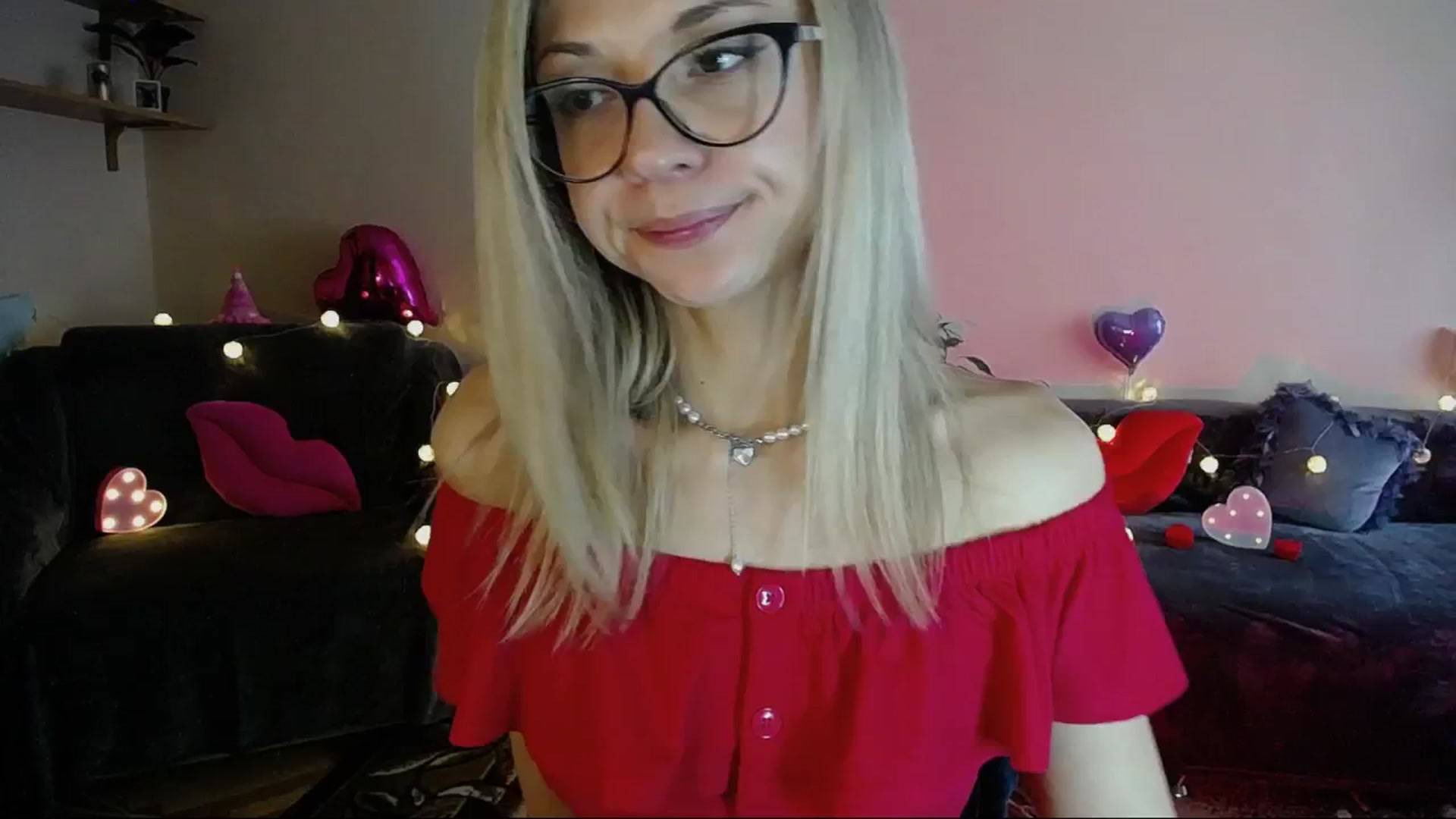 Gallery image thumbnail from Sunshine_alis's myfreecams stream on, 06/05/2025, 17:05 image 14 of 20