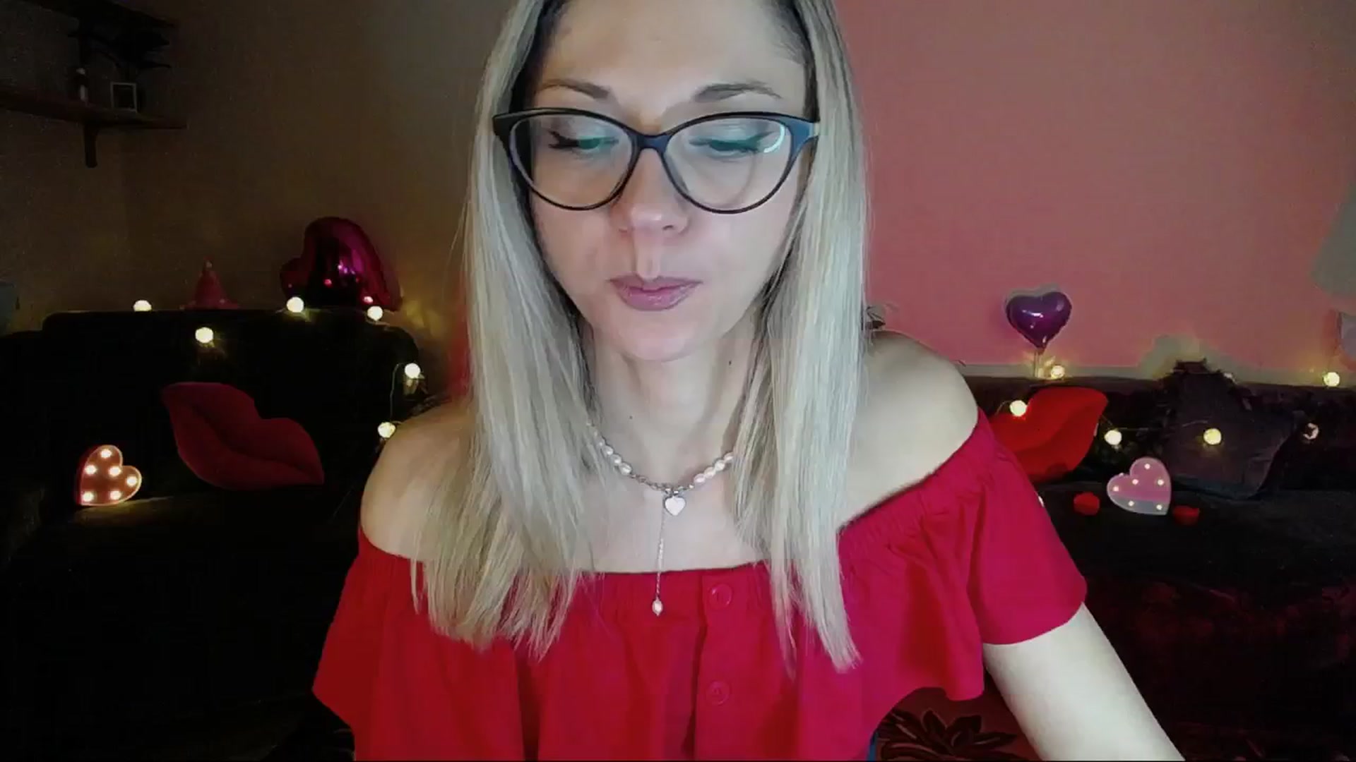 Gallery image thumbnail from Sunshine_alis's myfreecams stream on, 06/05/2025, 18:54 image 3 of 20