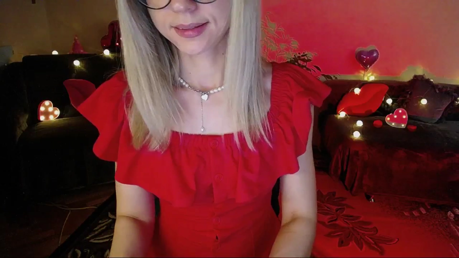 Gallery image thumbnail from Sunshine_alis's myfreecams stream on, 06/05/2025, 19:20 image 5 of 20