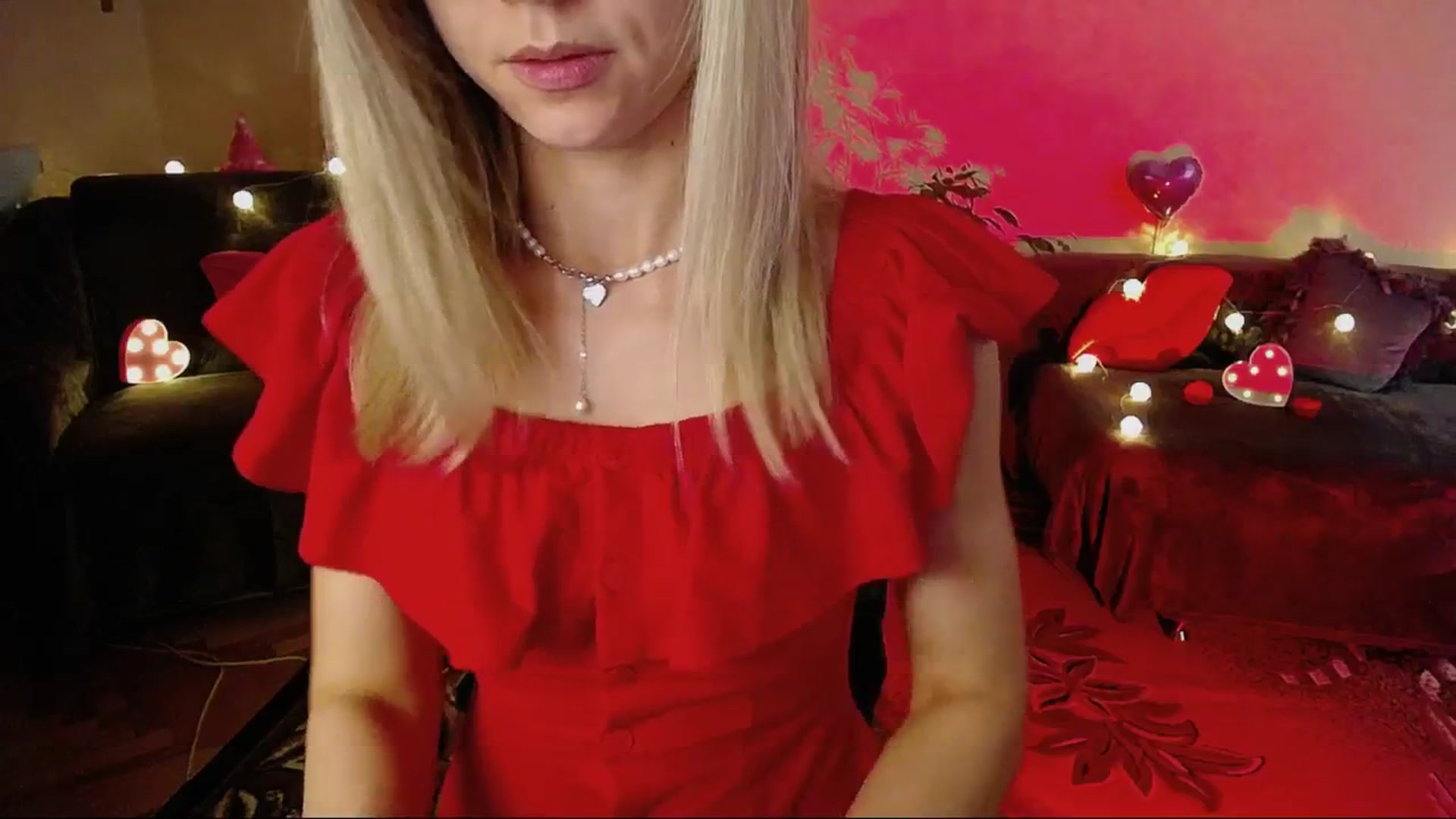 Gallery image thumbnail from Sunshine_alis's myfreecams stream on, 06/05/2025, 19:20 image 7 of 20