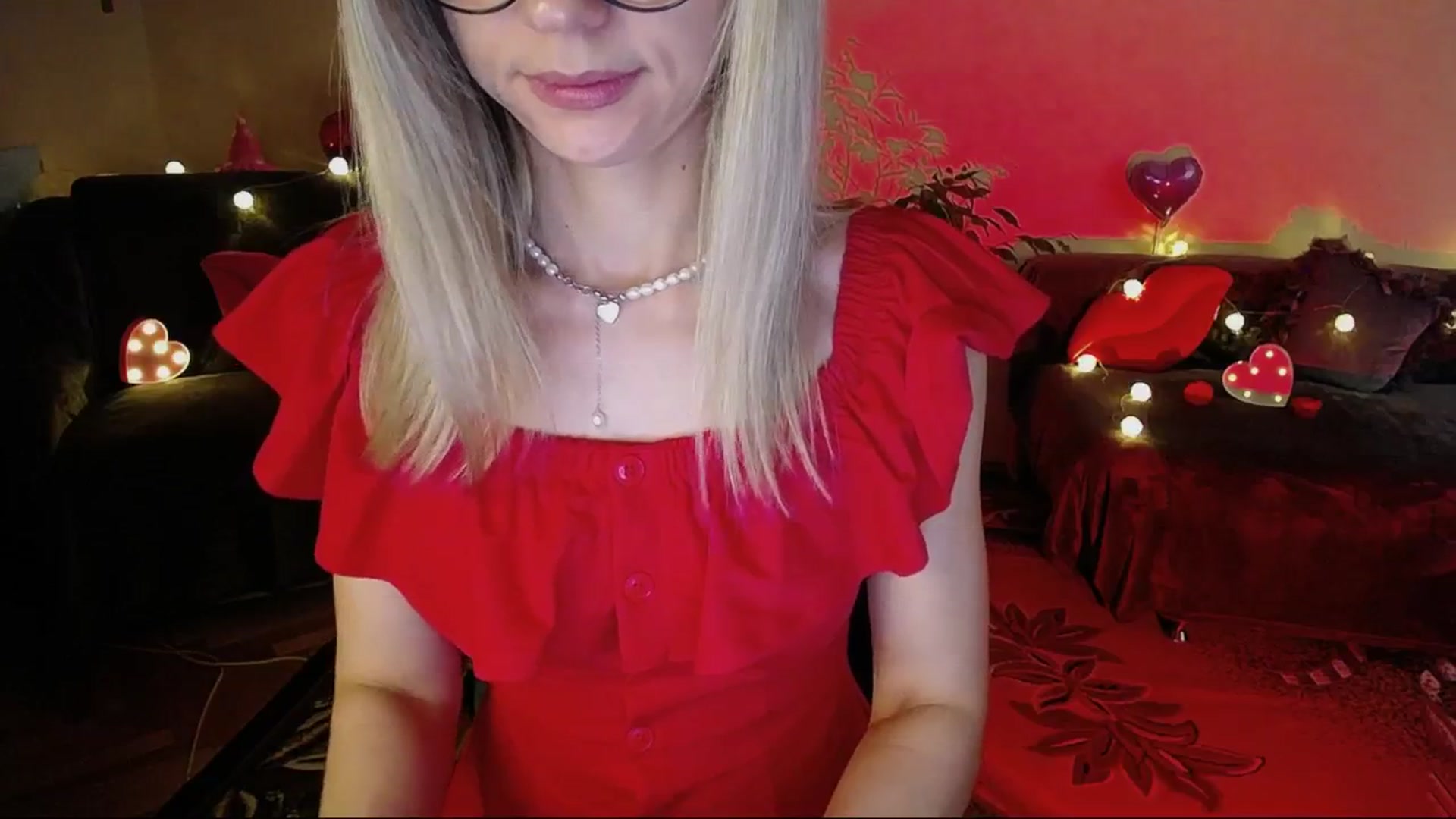 Gallery image thumbnail from Sunshine_alis's myfreecams stream on, 06/05/2025, 19:20 image 14 of 20