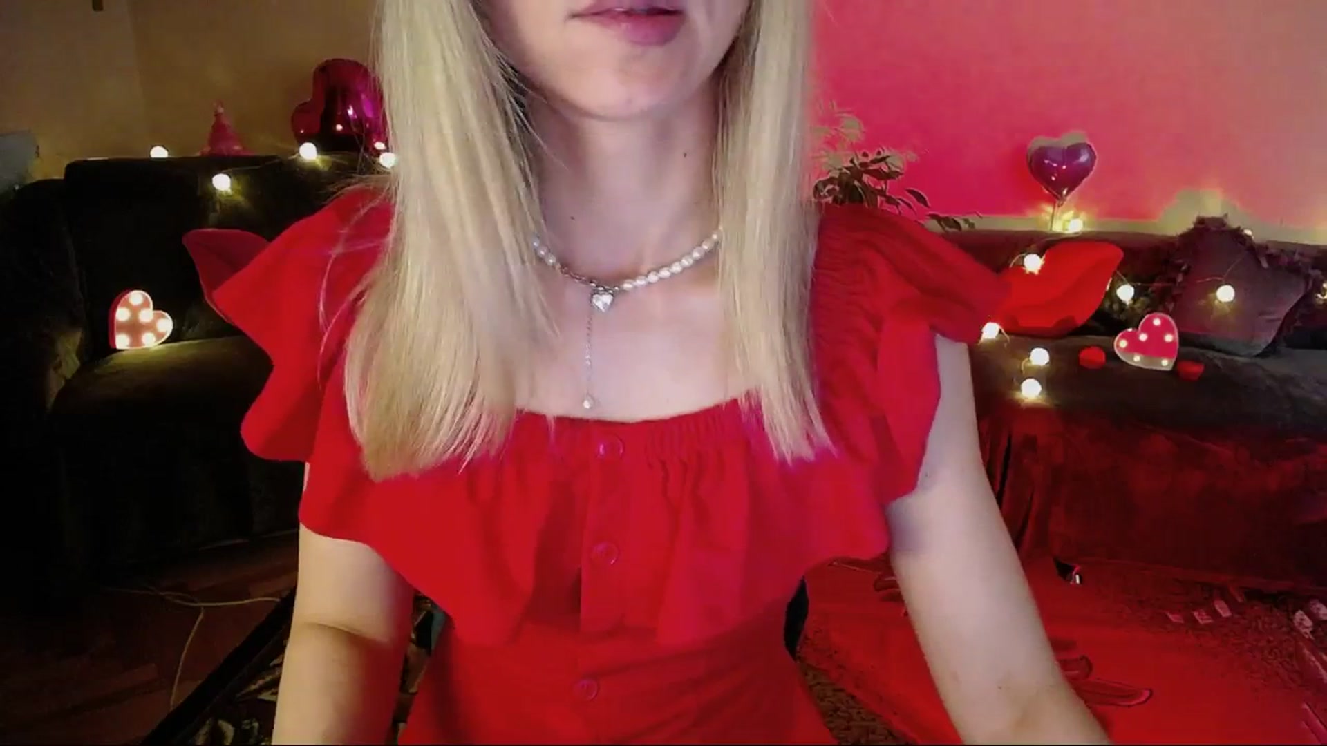 Gallery image thumbnail from Sunshine_alis's myfreecams stream on, 06/05/2025, 19:20 image 9 of 20
