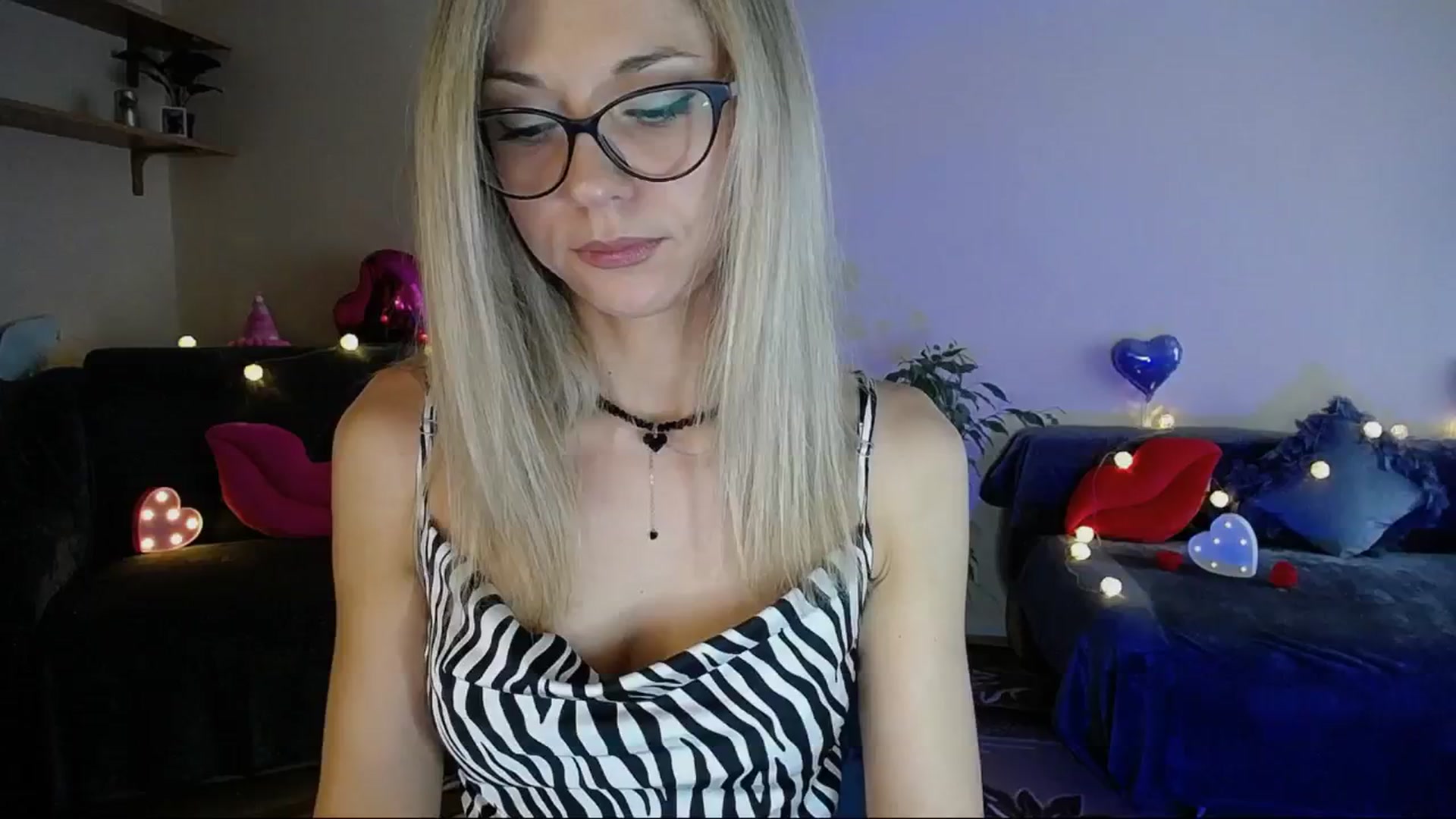 Gallery image thumbnail from Sunshine_alis's myfreecams stream on, 06/06/2025, 15:49 image 8 of 20