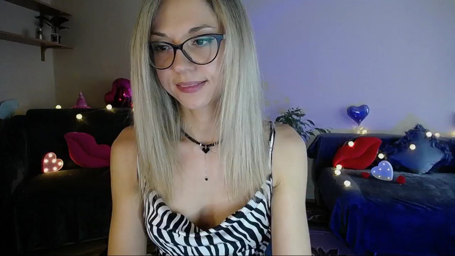 Gallery image thumbnail from Sunshine_alis's myfreecams stream on, 06/06/2025, 15:49 image 15 of 20