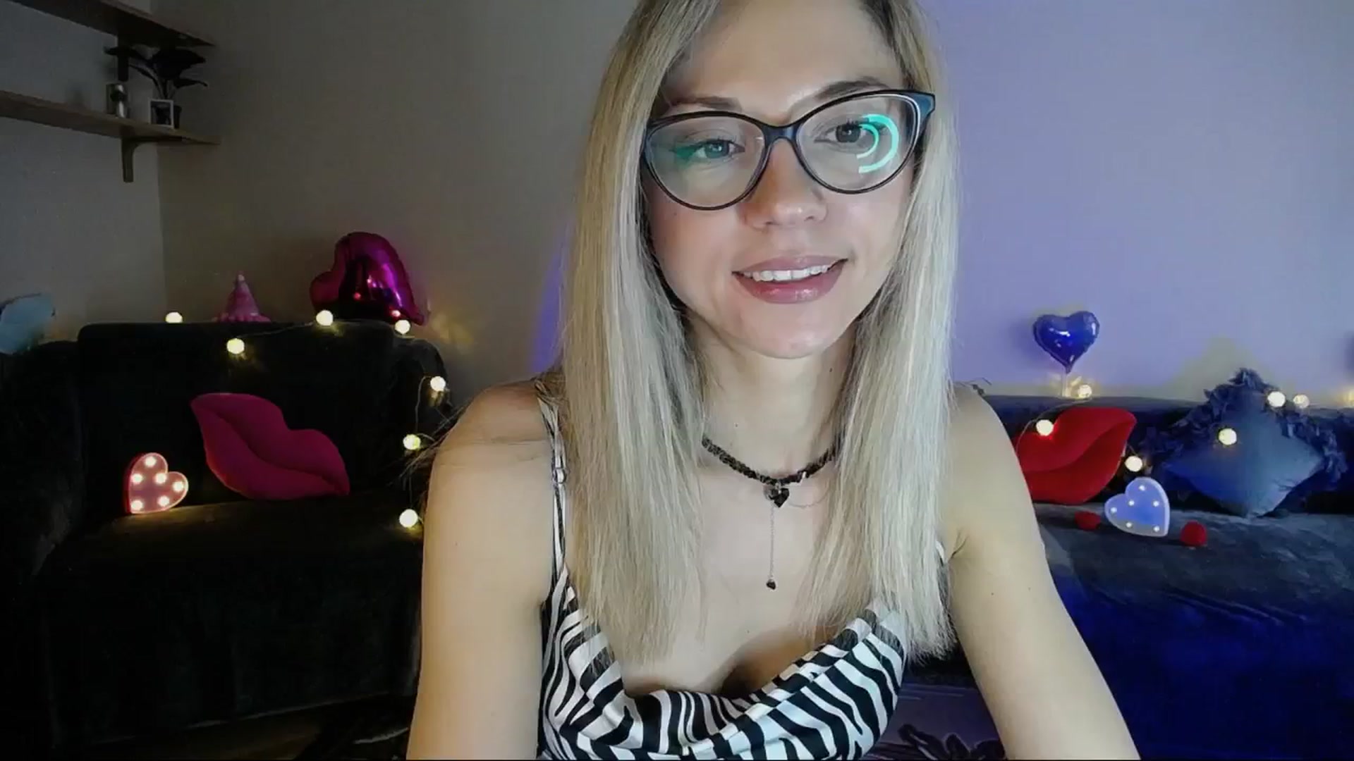 Gallery image thumbnail from Sunshine_alis's myfreecams stream on, 06/06/2025, 15:49 image 12 of 20