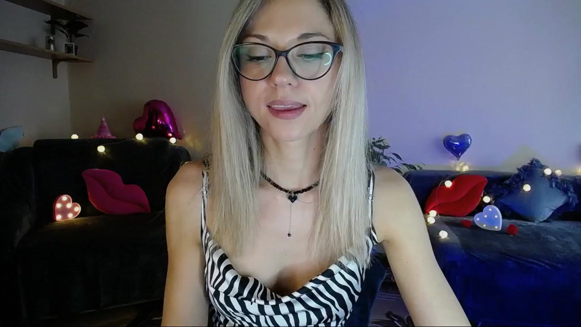 Gallery image thumbnail from Sunshine_alis's myfreecams stream on, 06/06/2025, 15:49 image 14 of 20