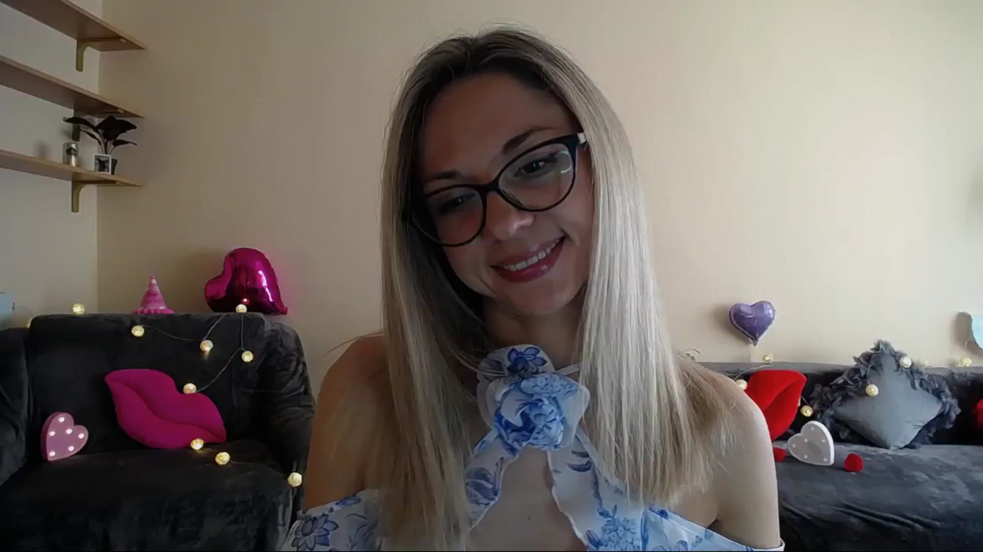 Gallery image thumbnail from Sunshine_alis's myfreecams stream on, 06/07/2025, 15:20 image 8 of 20