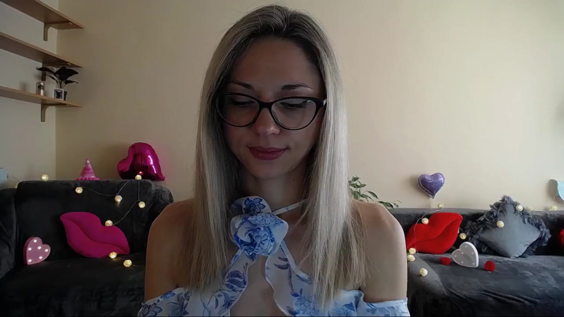 Gallery image thumbnail from Sunshine_alis's myfreecams stream on, 06/07/2025, 15:20 image 13 of 20