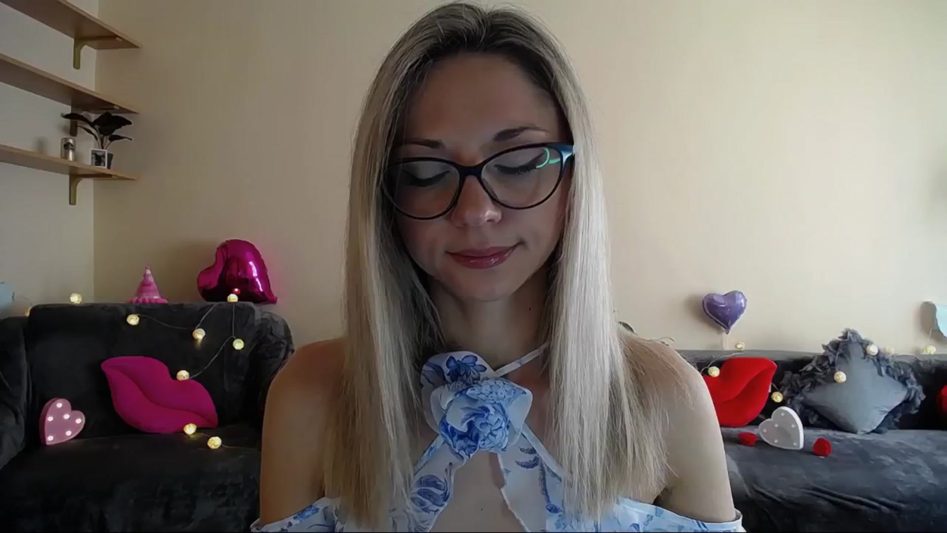 Gallery image thumbnail from Sunshine_alis's myfreecams stream on, 06/07/2025, 15:20 image 3 of 20