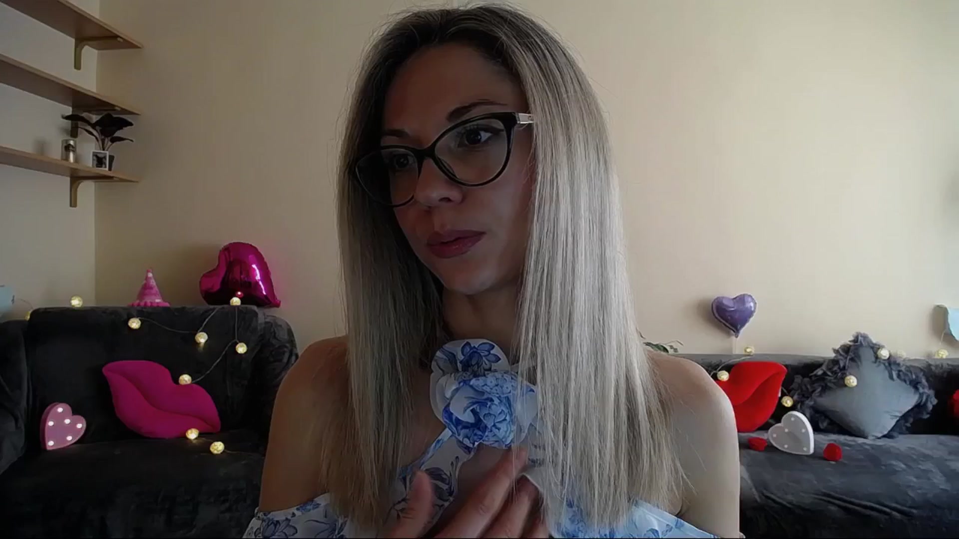 Gallery image thumbnail from Sunshine_alis's myfreecams stream on, 06/07/2025, 15:20 image 11 of 20